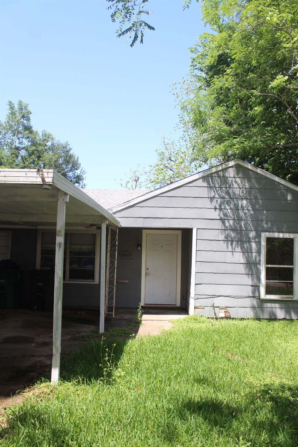 4813 Angleton Street — photo