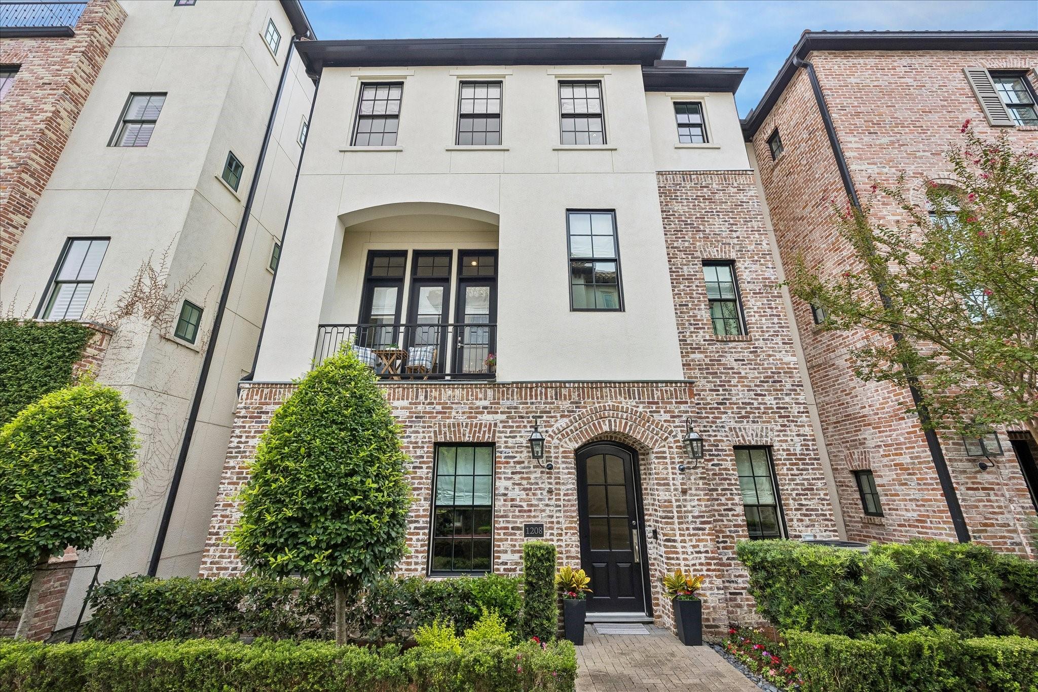 1208 Mosaico Lane — photo
