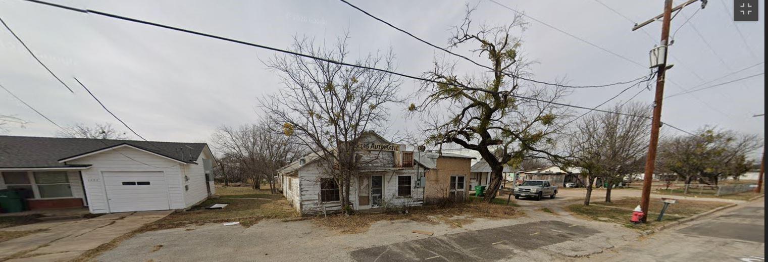 1400 S Concho Street — photo