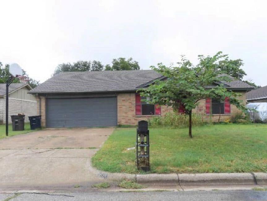 2813 Highlawn Terrace — photo