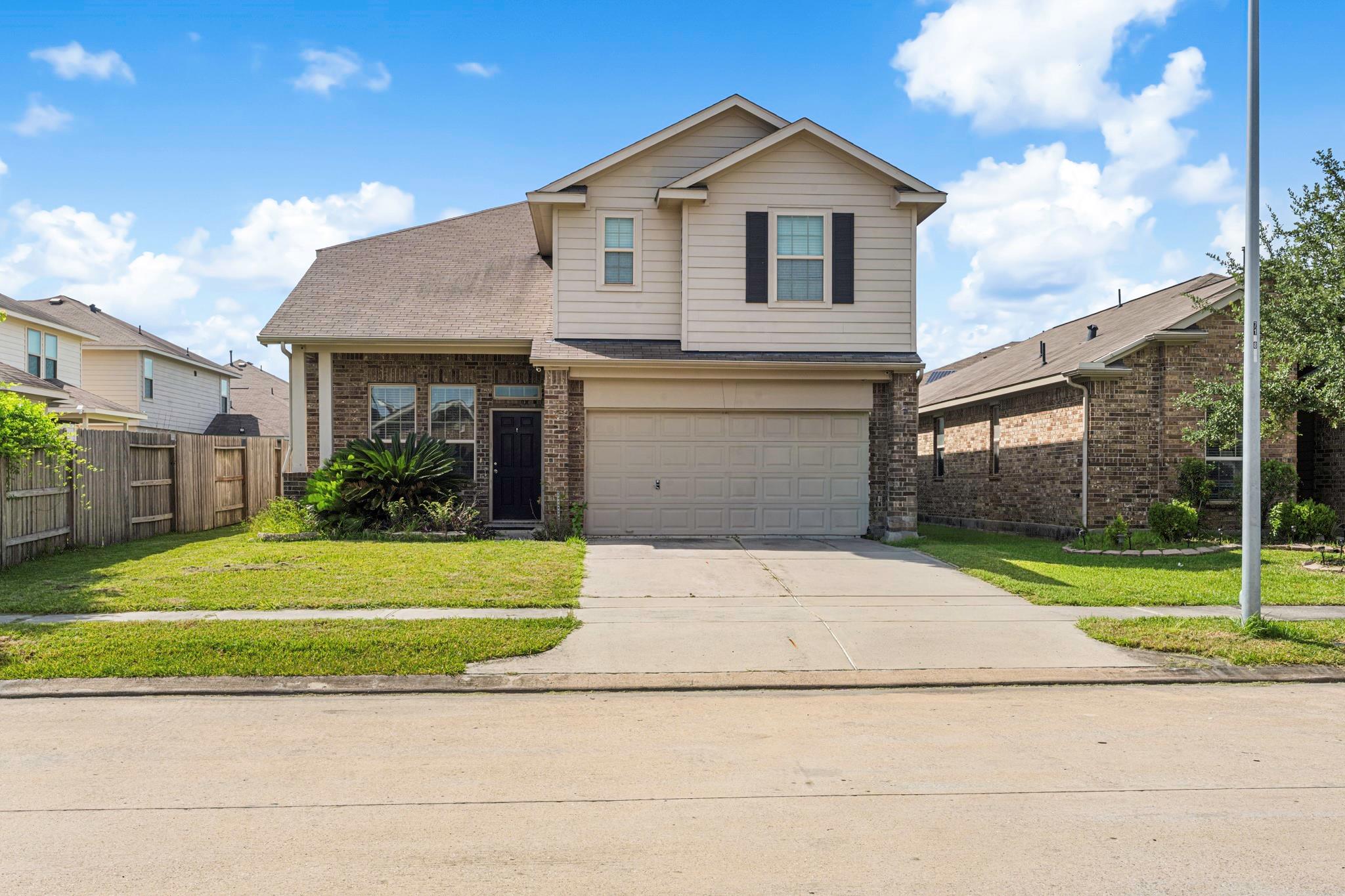 15615 Dahlia Brook Way — photo