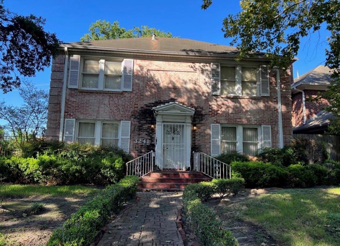 3241 Ozark Street — photo