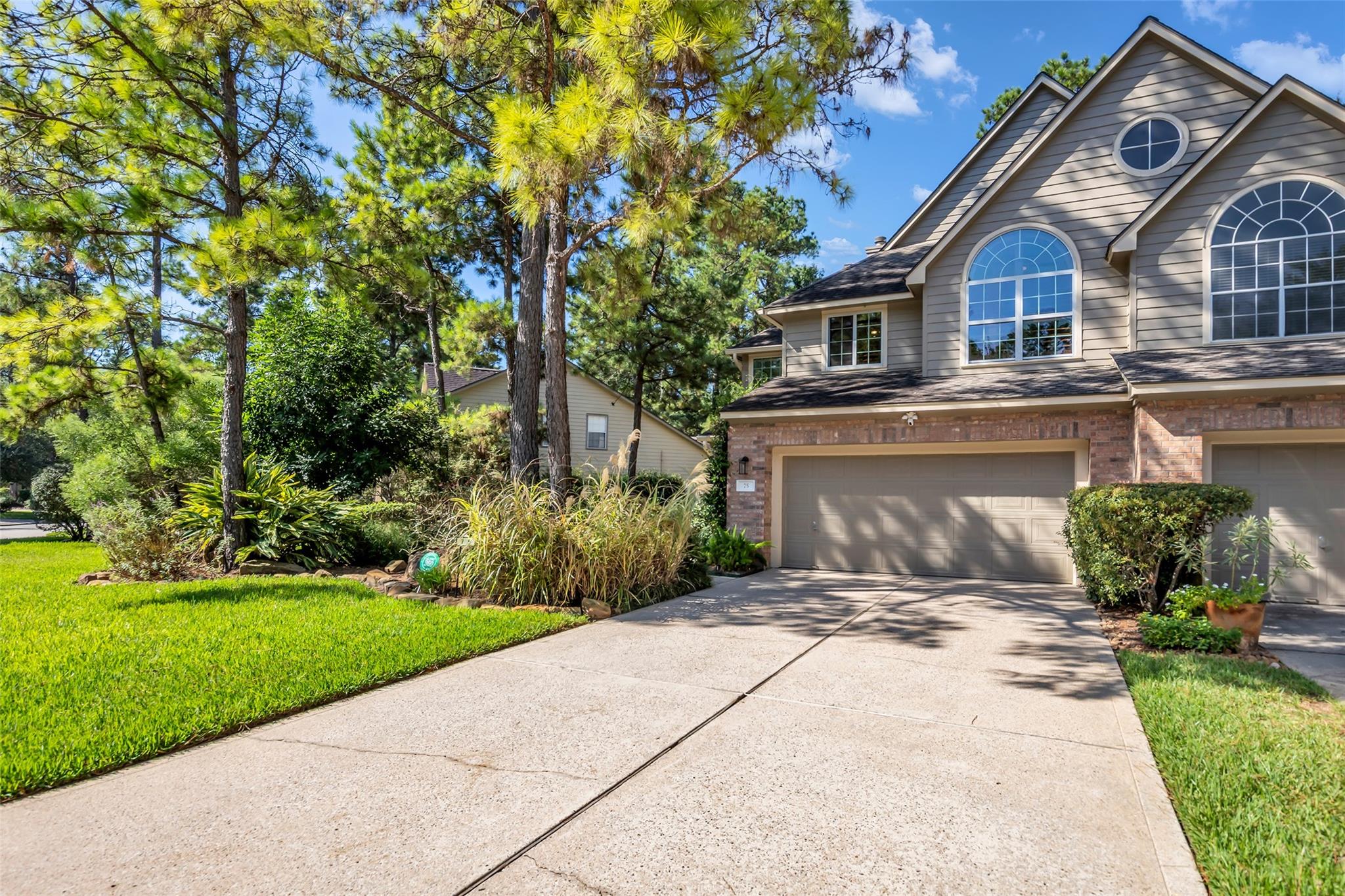 75 E Lakeridge Drive — photo