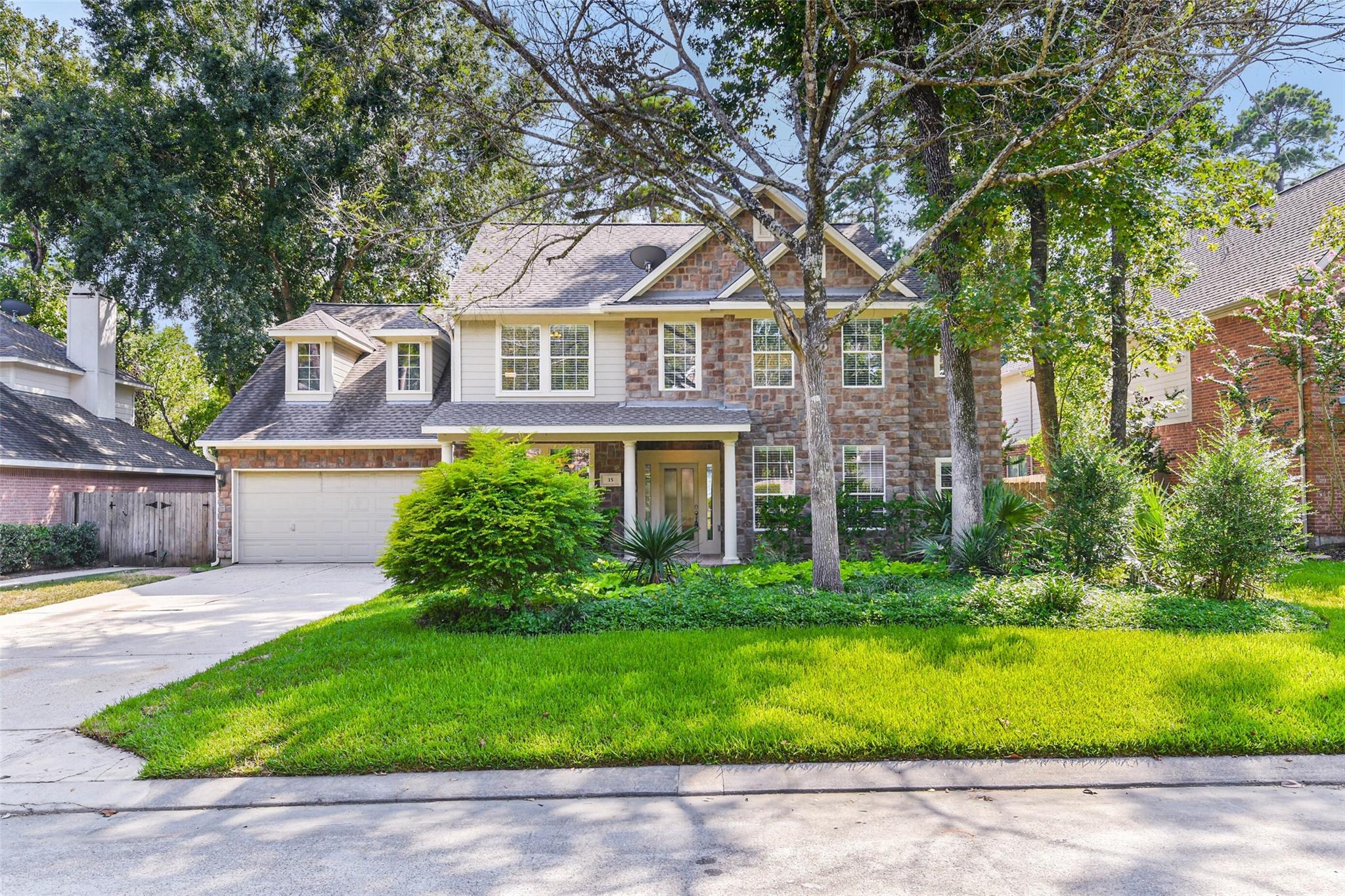 15 Filigree Pines Place — photo