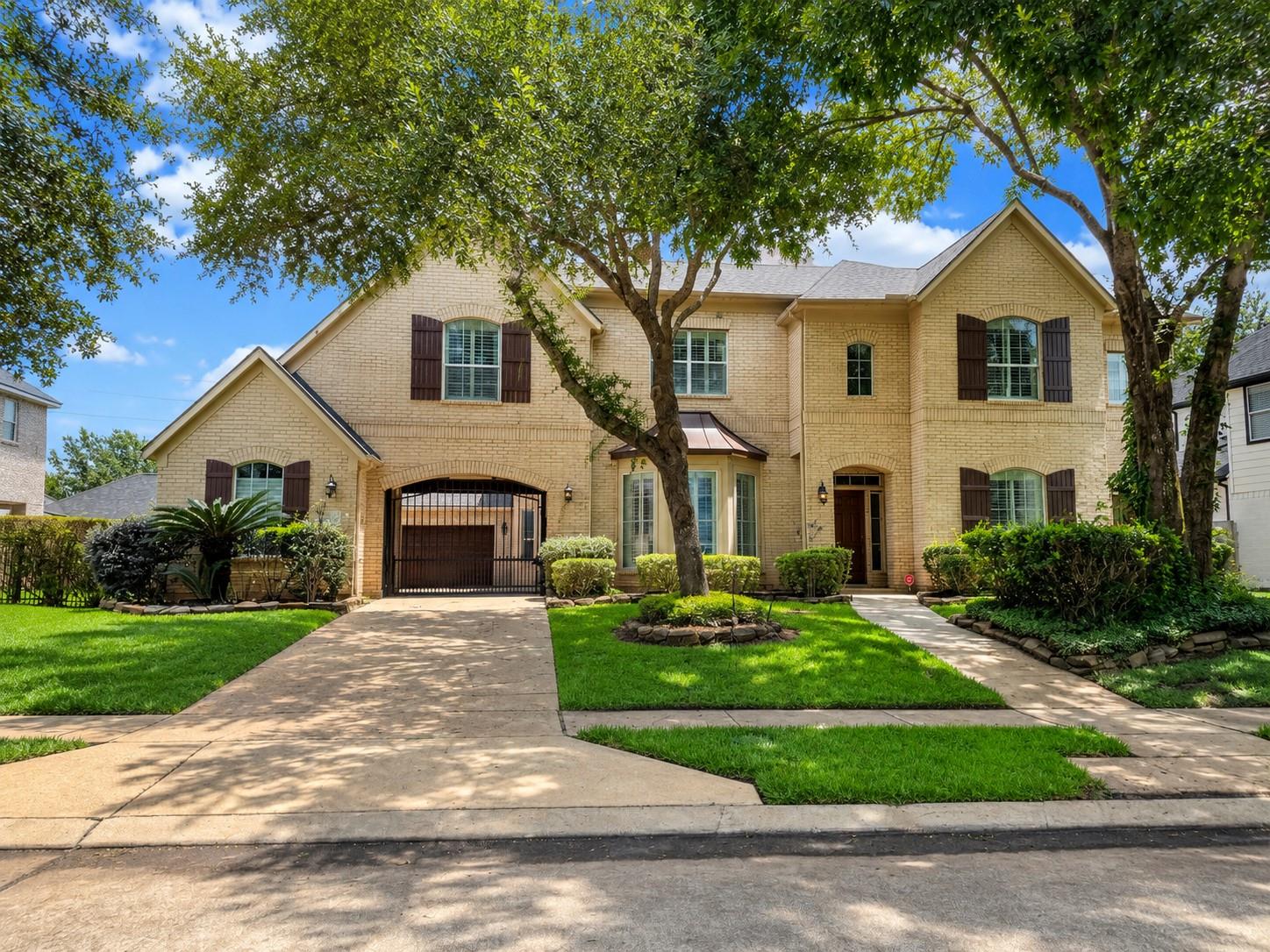 9227 Hummingbird Lane — photo