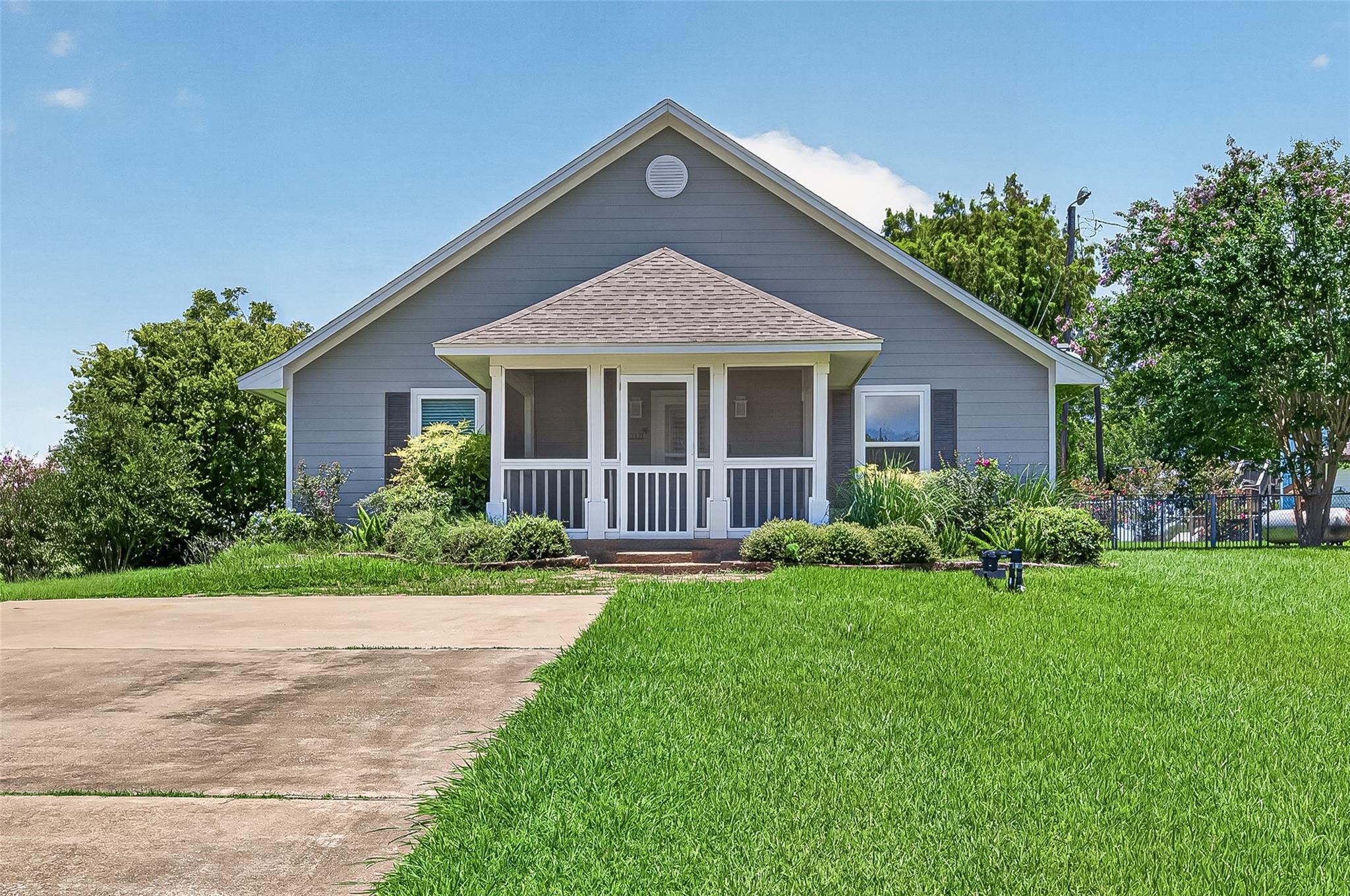 5317 County Road 868E — photo