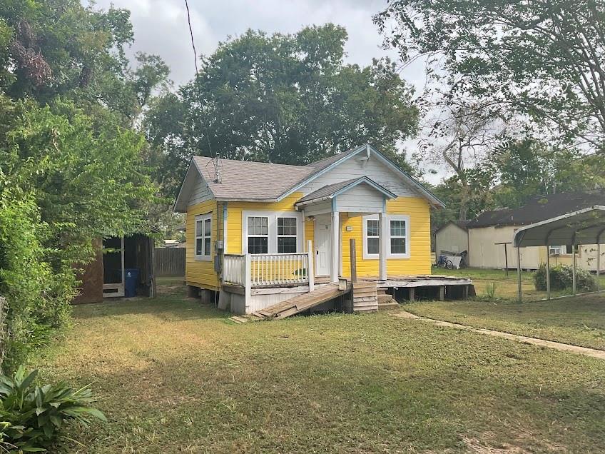 634 E Bernard Street — photo