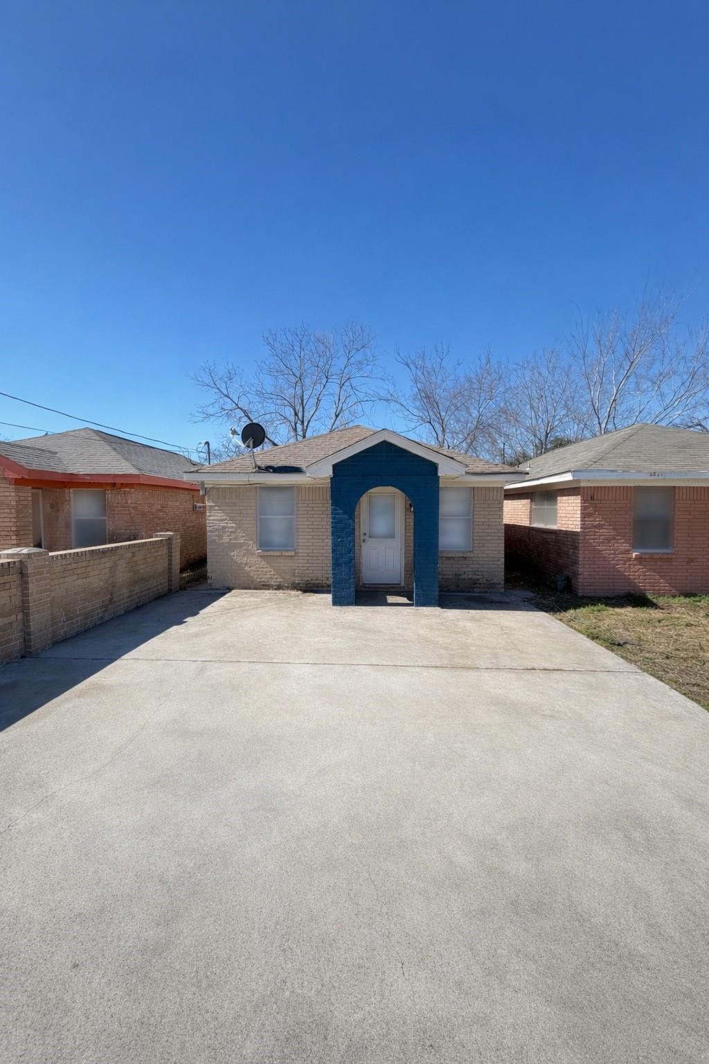 2919 Staples Street — photo