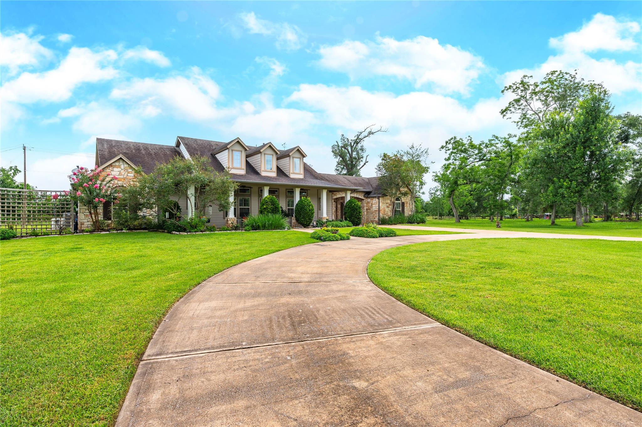 17126 Hamill Drive, Rosharon, TX 77583 — photo 2