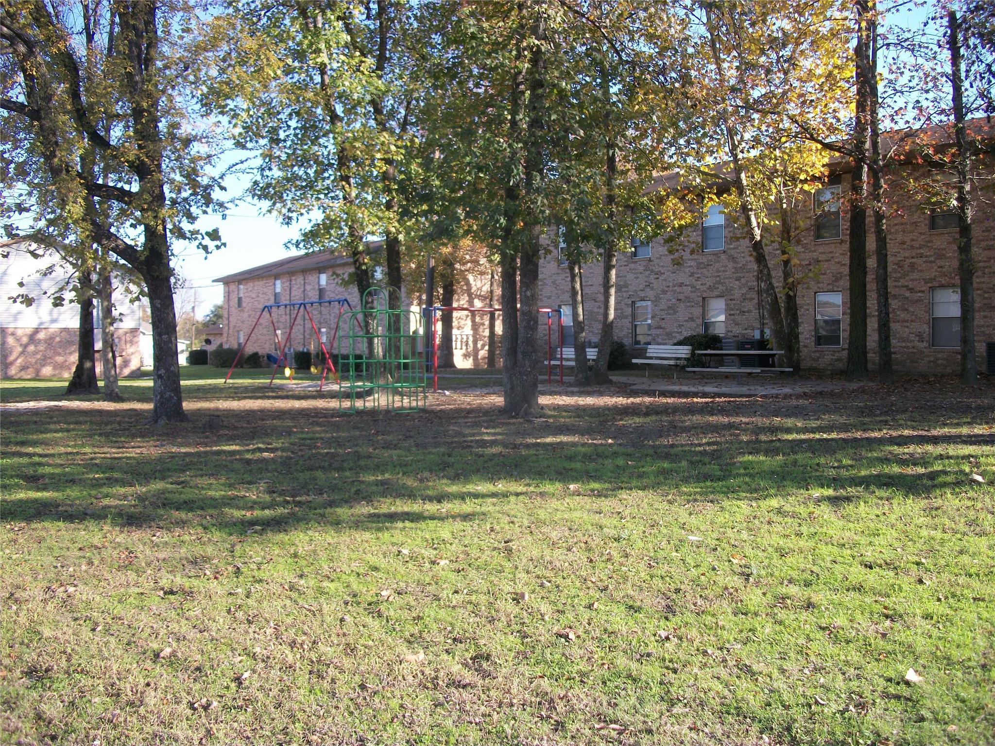203 E Watson Drive, Willis, TX 77378 — photo 3
