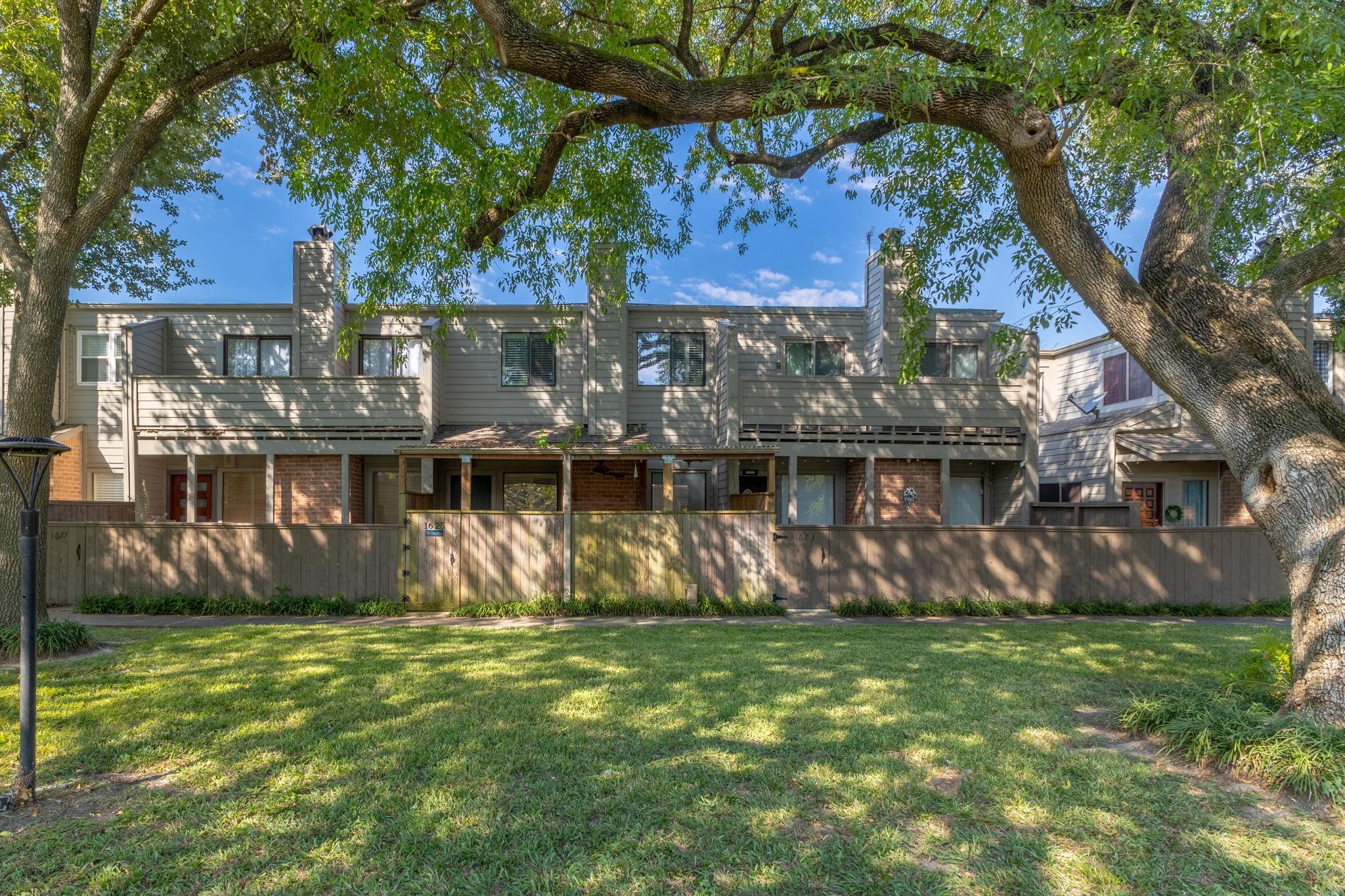 1625 Prairie Grove Drive — photo
