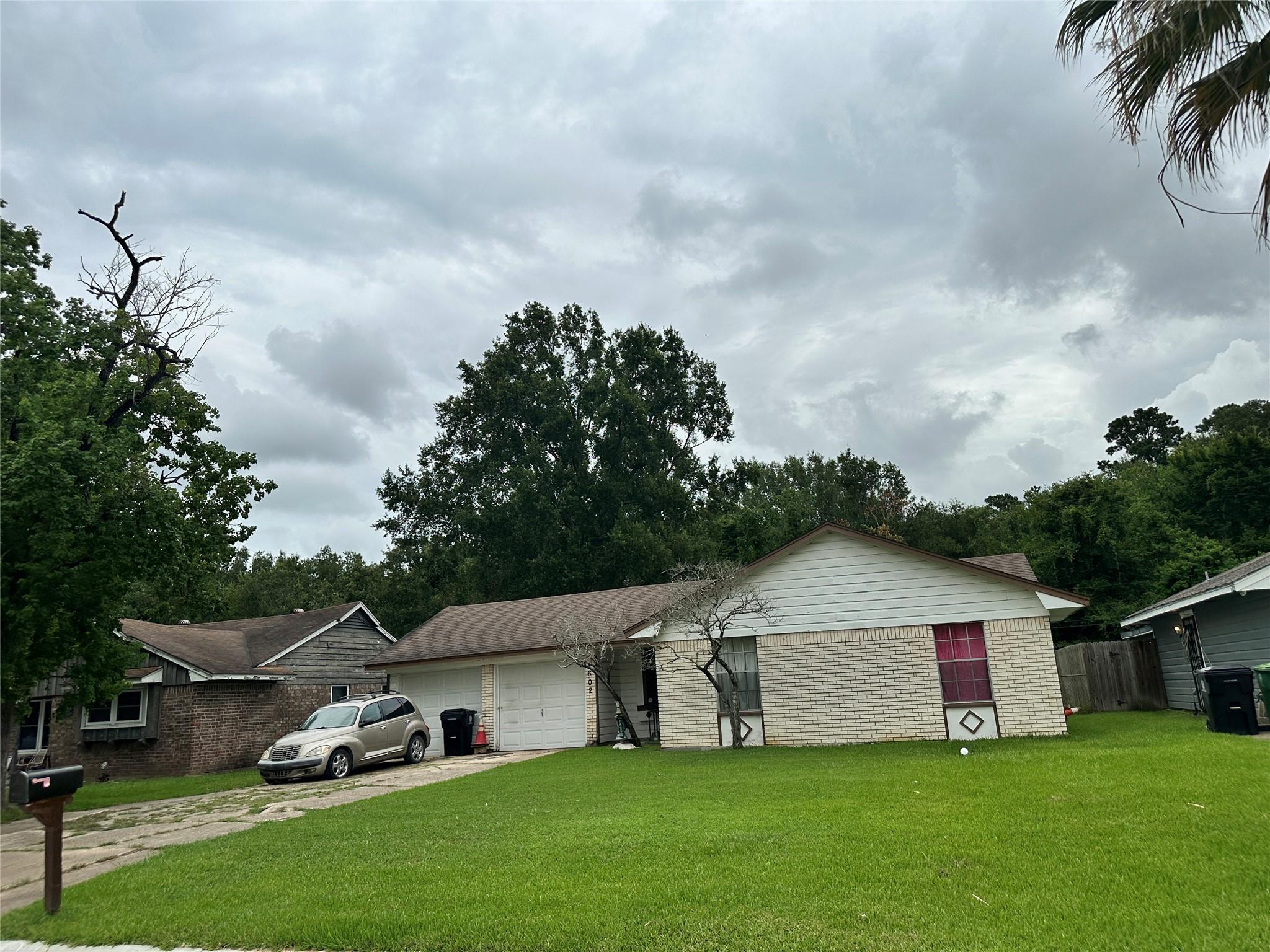 8602 Banting Street — photo