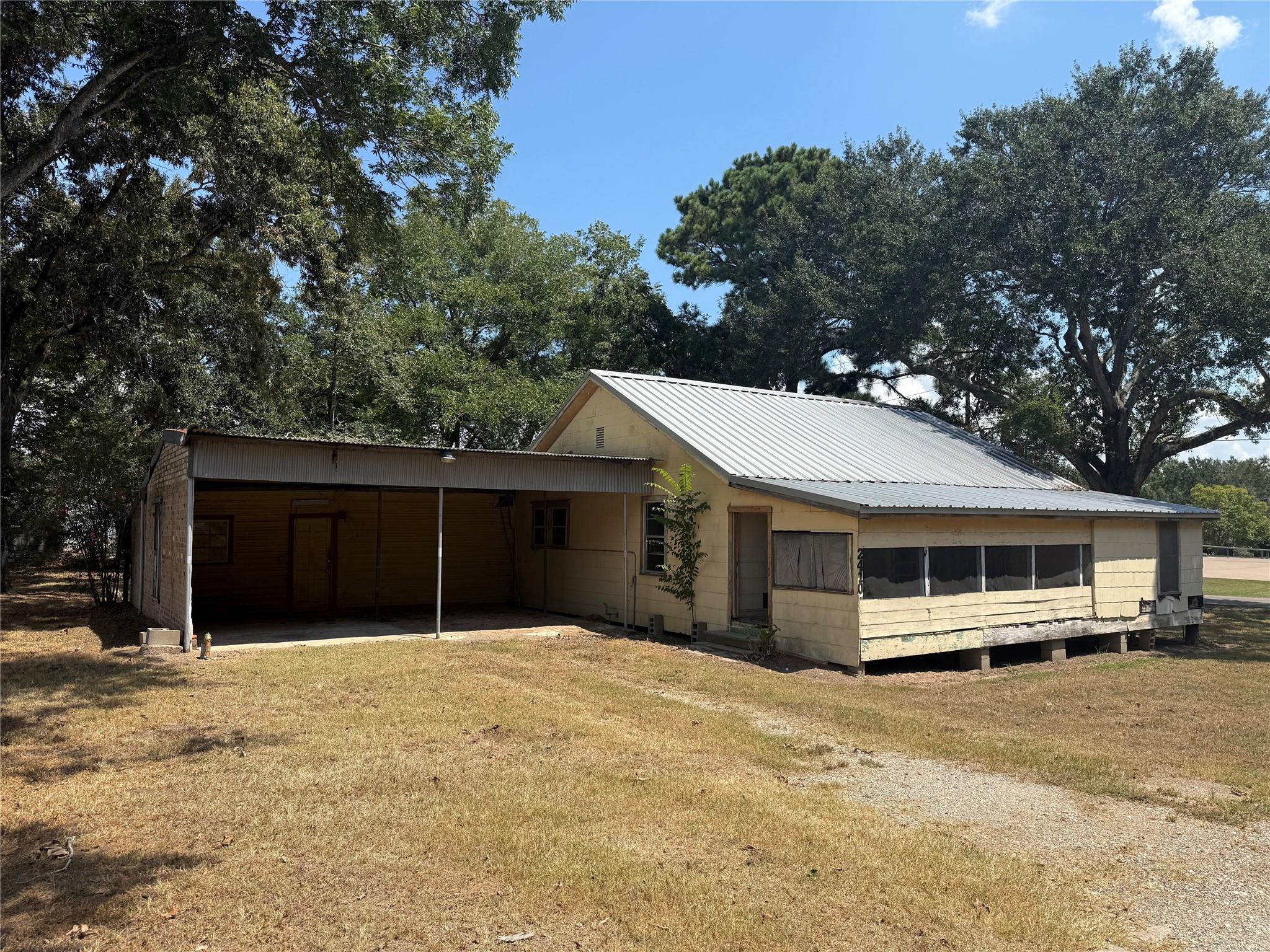 2410 Holly Street — photo