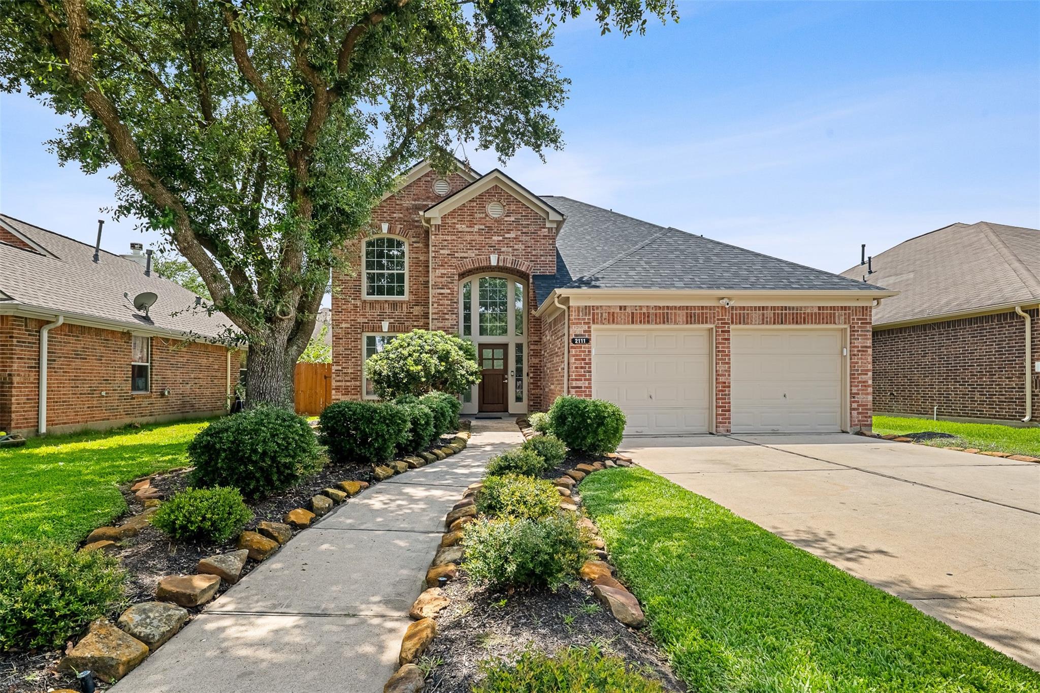 2111 Pinecreek Pass Lane — photo