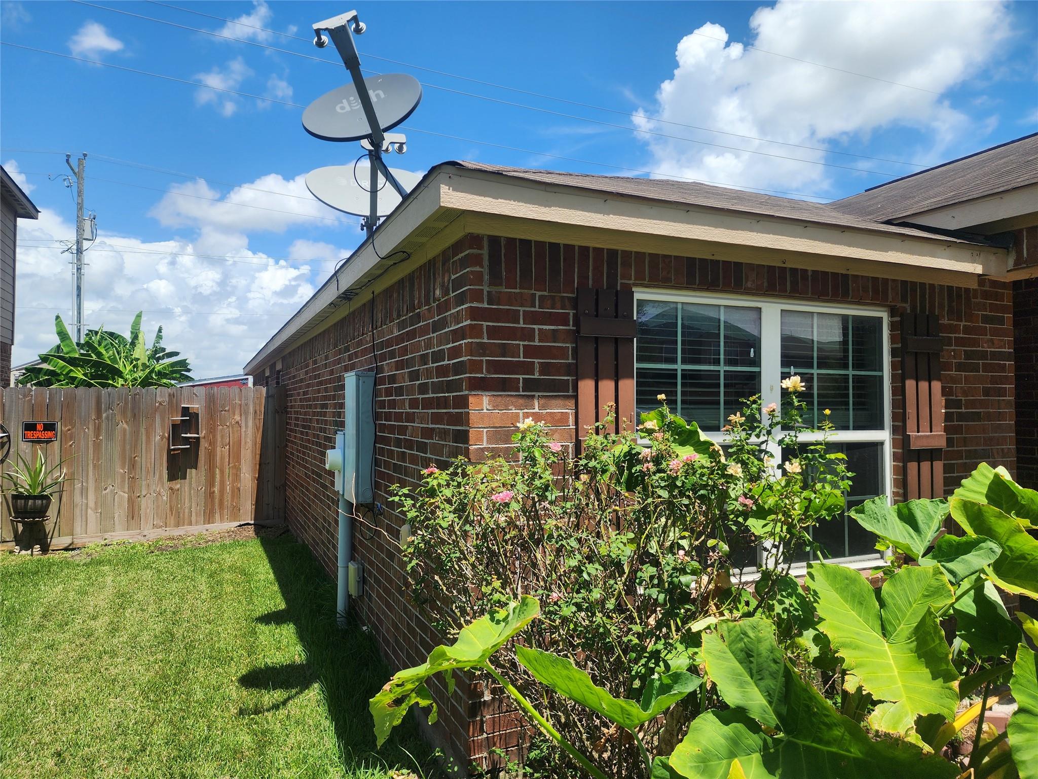 338 Apache Field Lane, La Marque, TX 77568 — photo 3