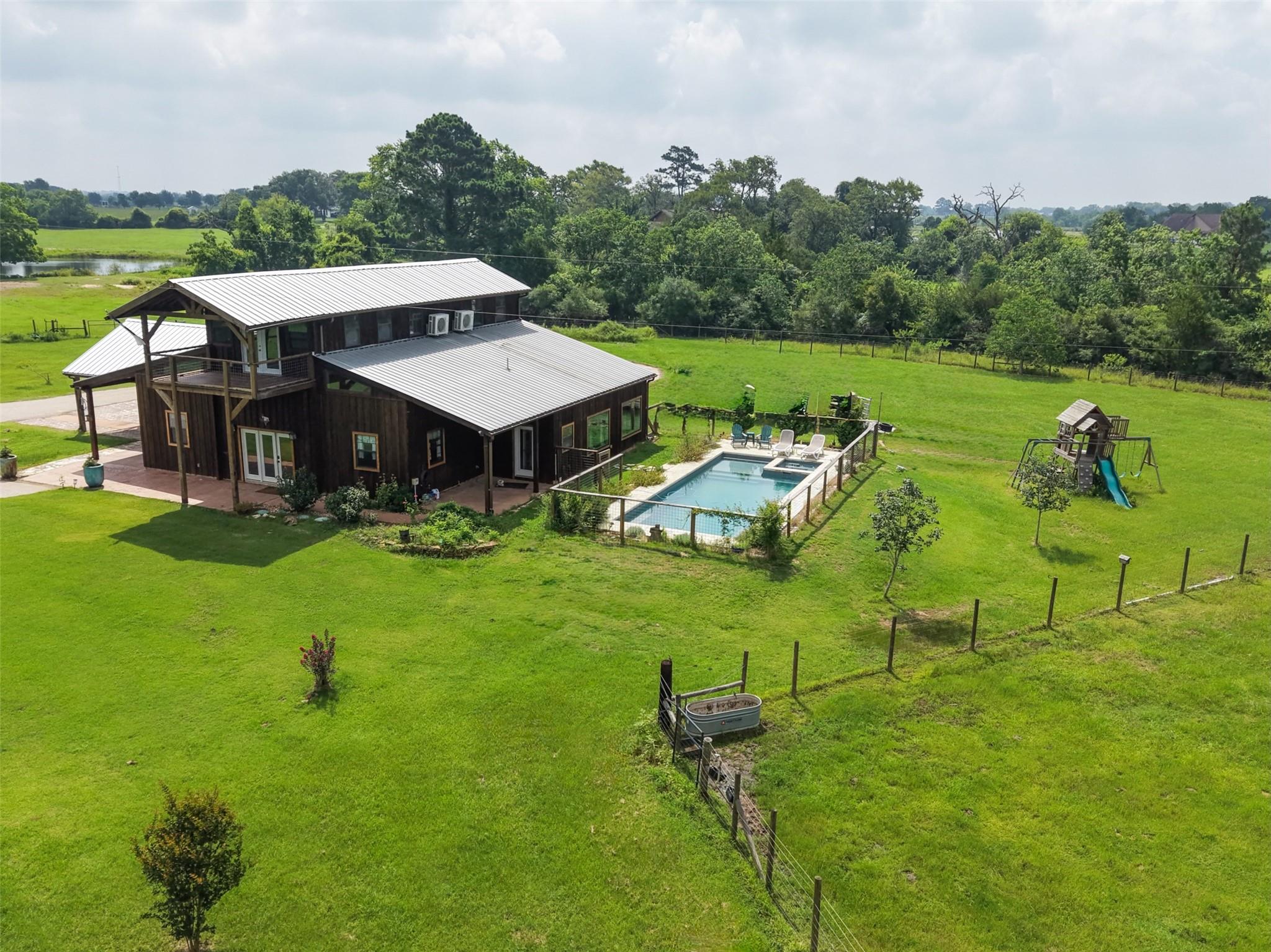 26534 Mitchell Road — photo