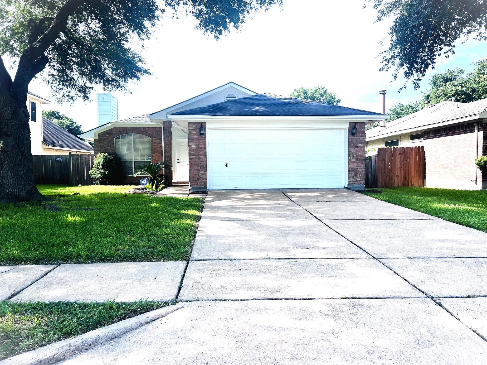 15330 Riverside Grove Drive — photo