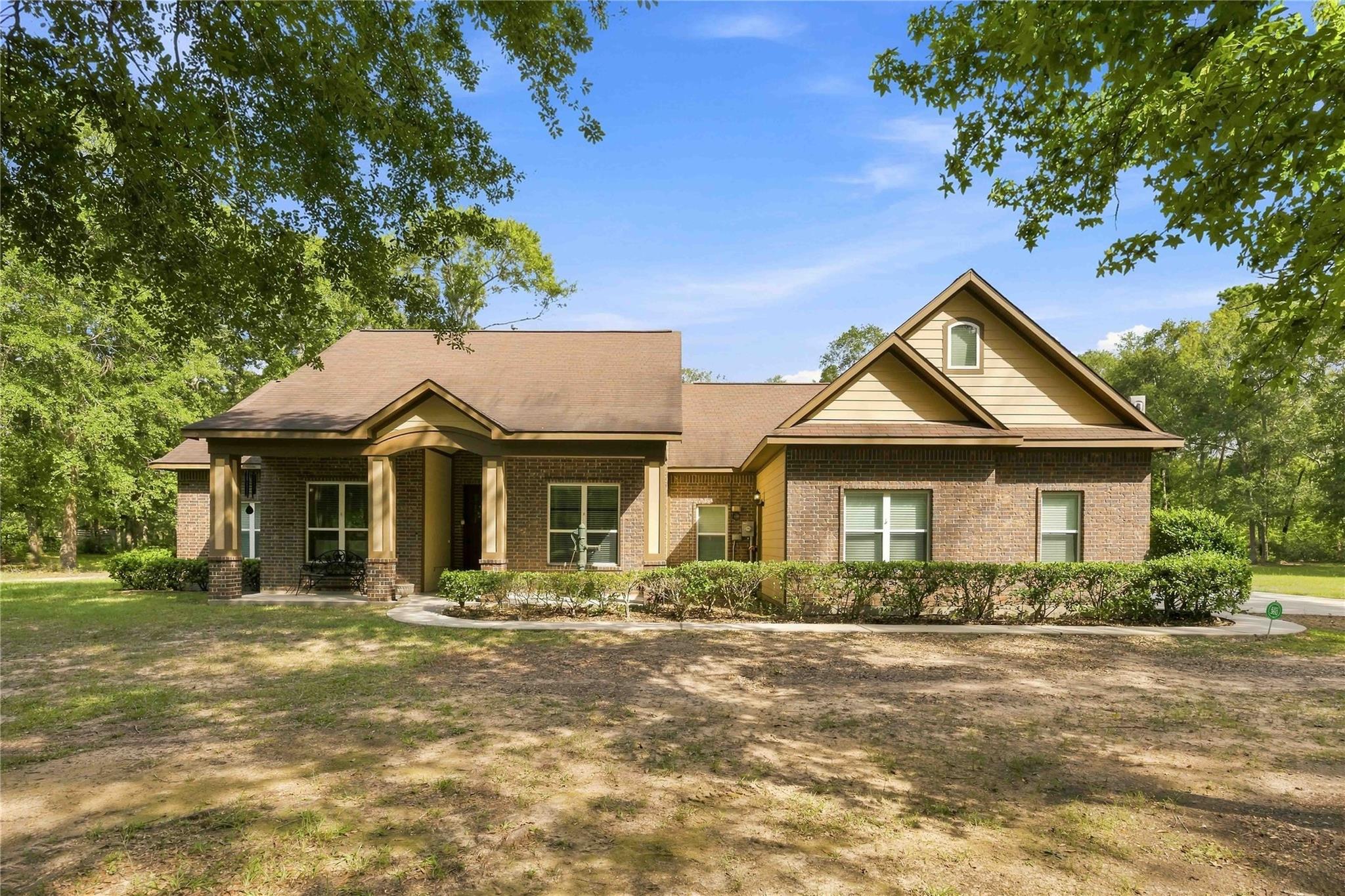21015 Angus Drive — photo