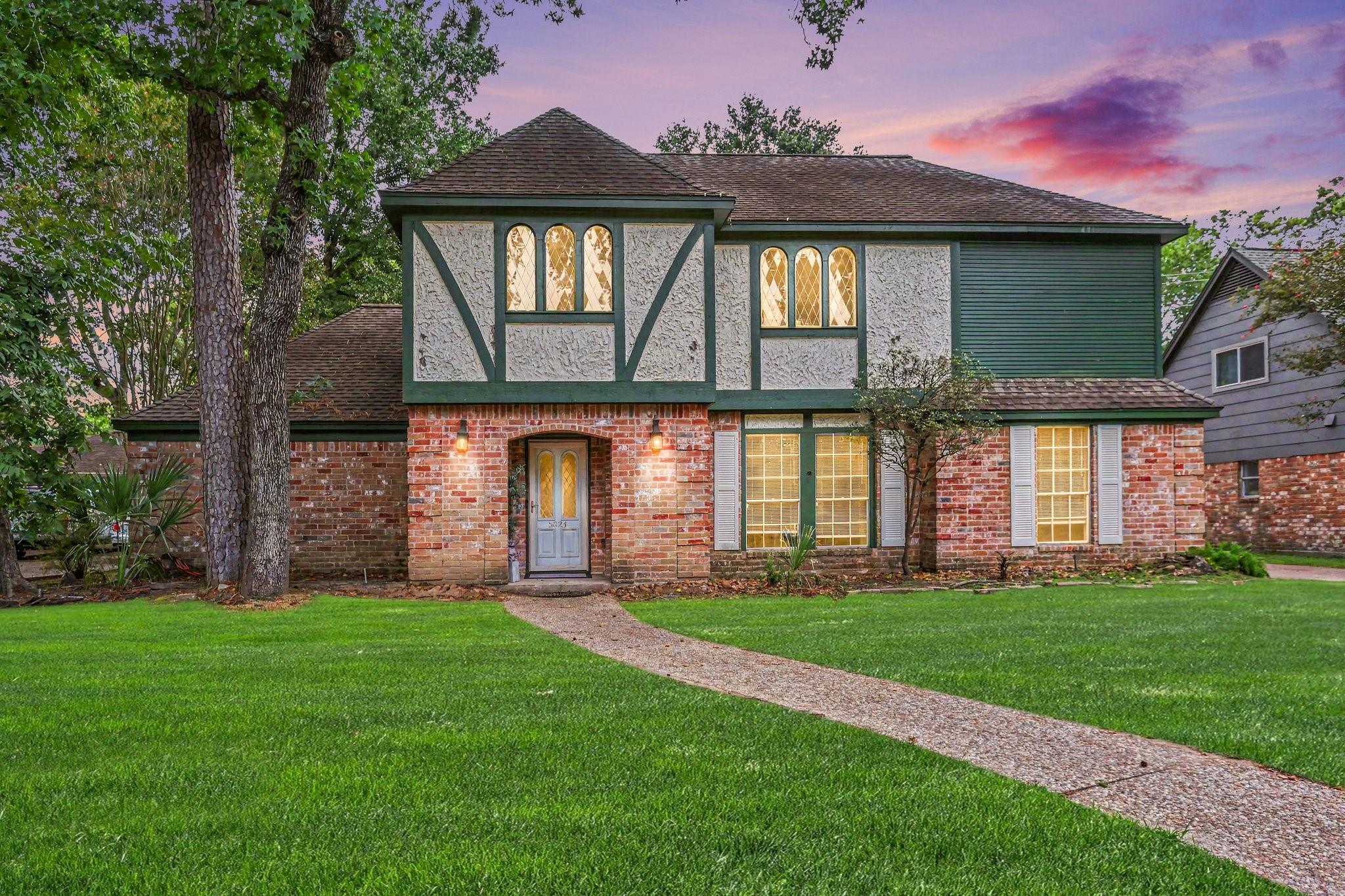 5823 Havenwoods — photo