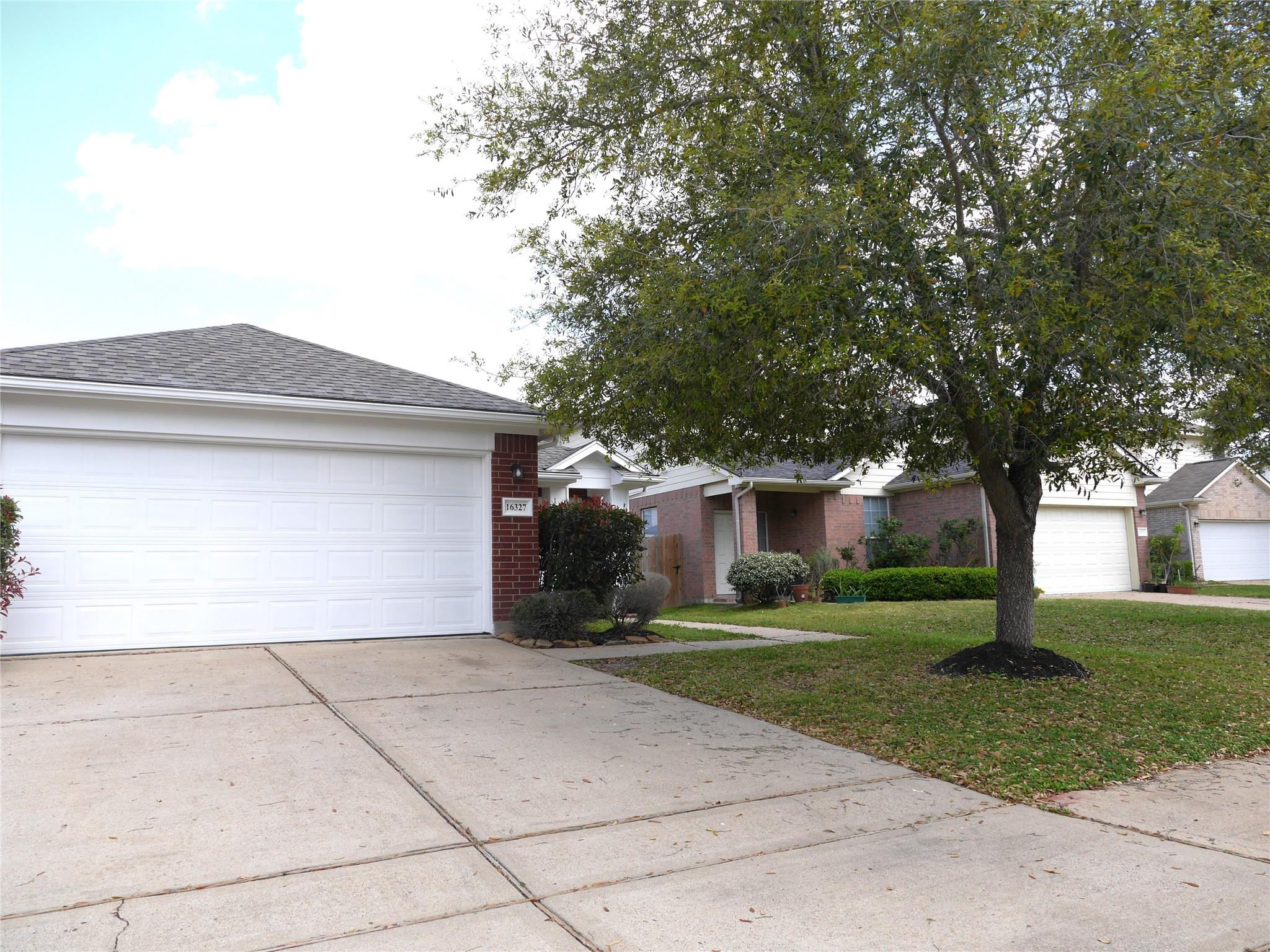 16327 Bettong Court — photo