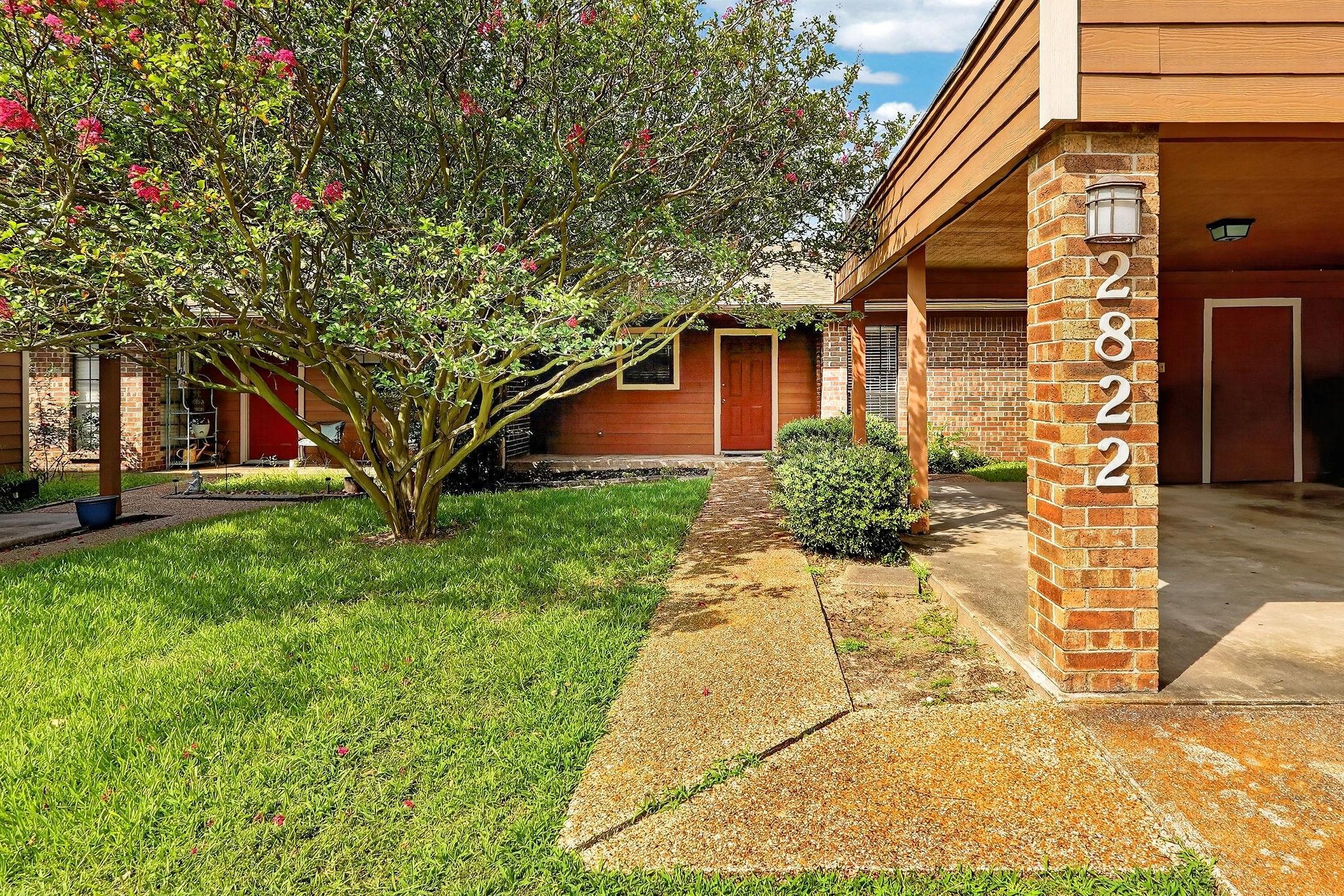 2822 Oakside Drive — photo