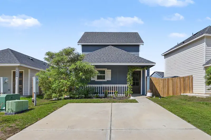 16516 Jasmine Marie Place — photo