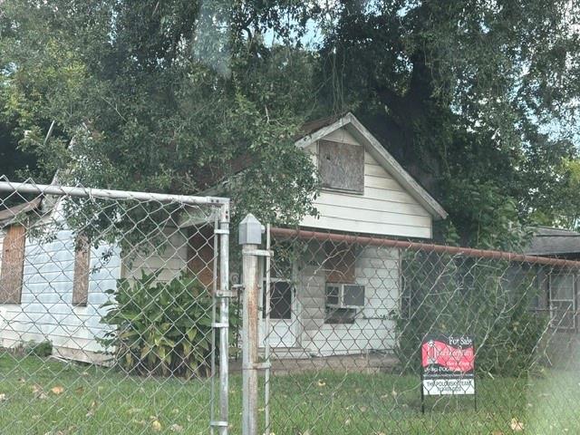 4421 Leffingwell Street — photo
