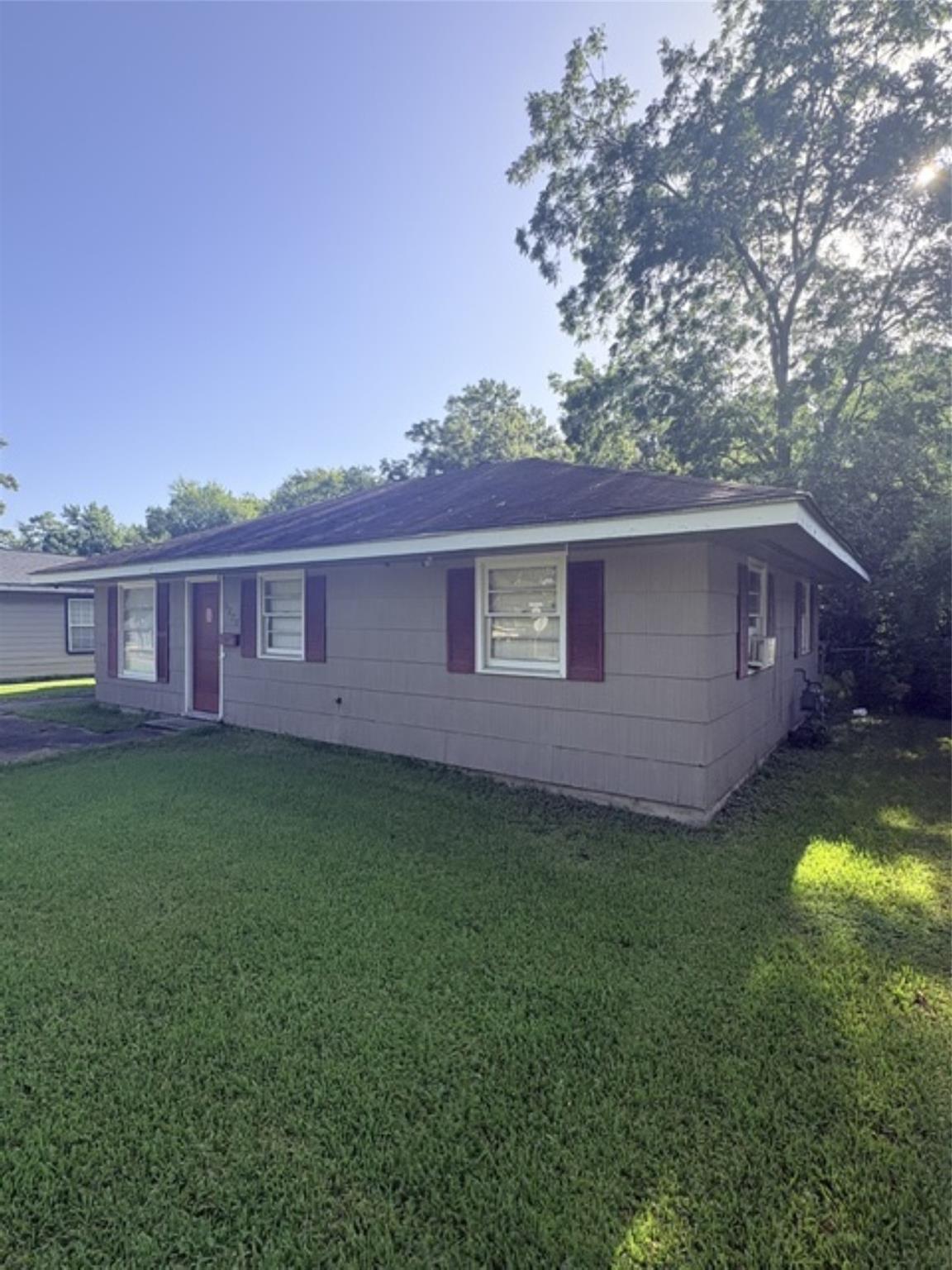 5270 Spencer Drive — photo