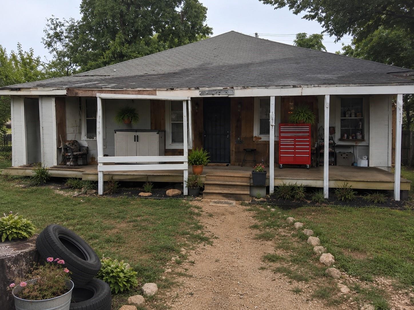 1910 Saint Louis Street — photo