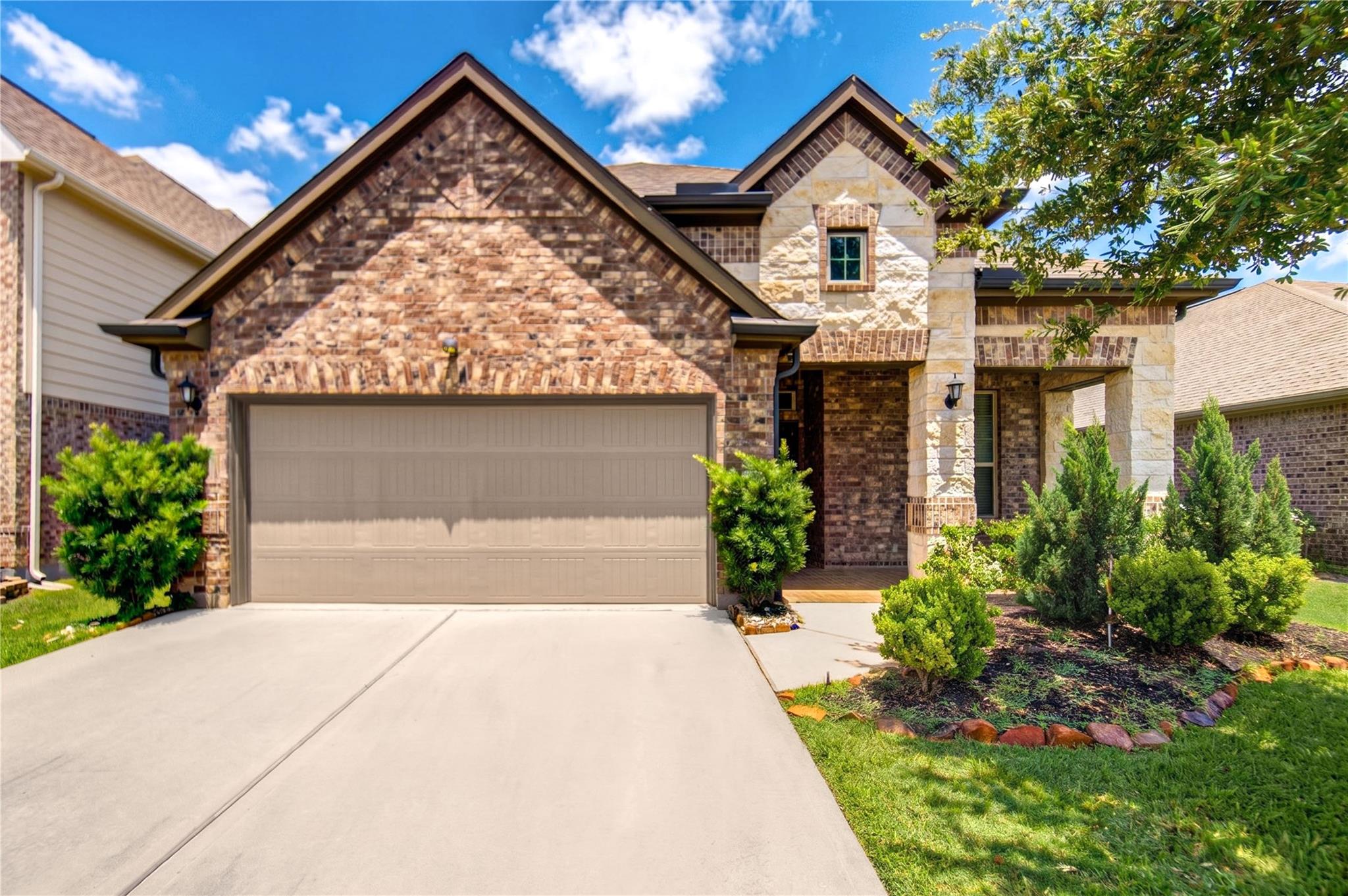 23610 Villa Lisa Drive — photo