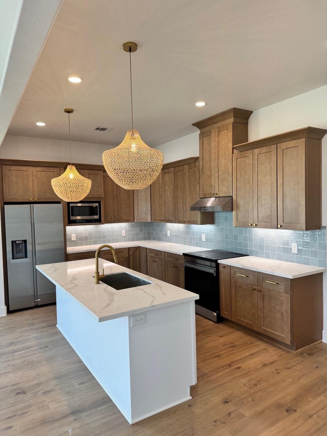 13014 Buccaneer Parkway — photo