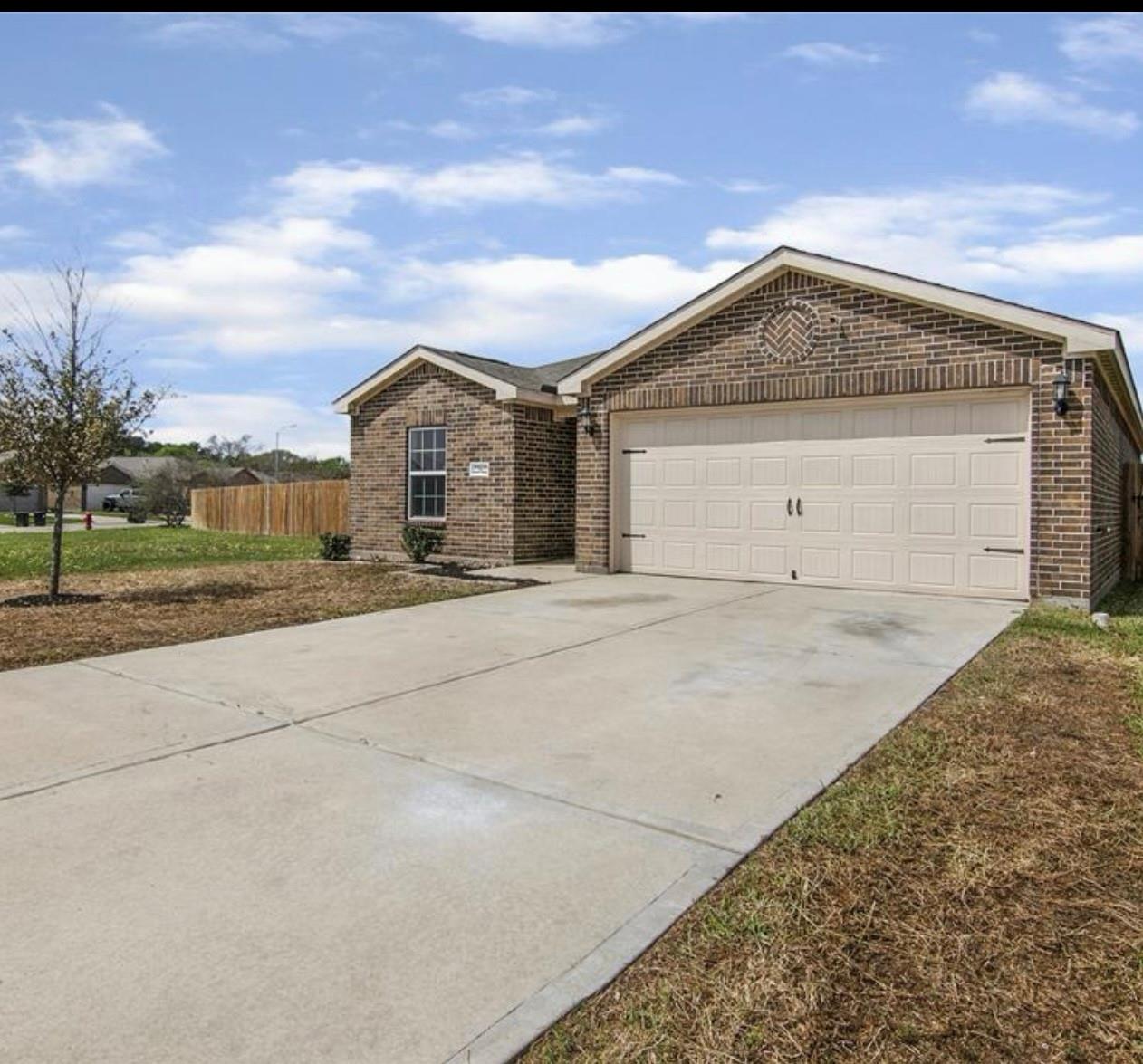 22622 Cloverland Field Drive — photo