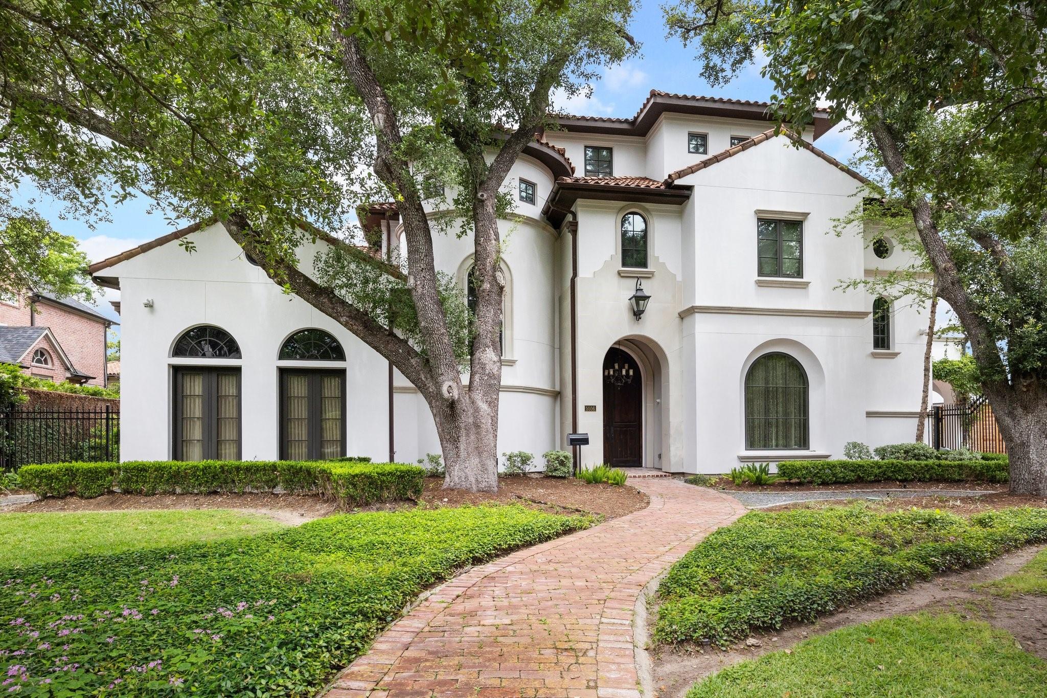 5556 Lynbrook Drive — photo