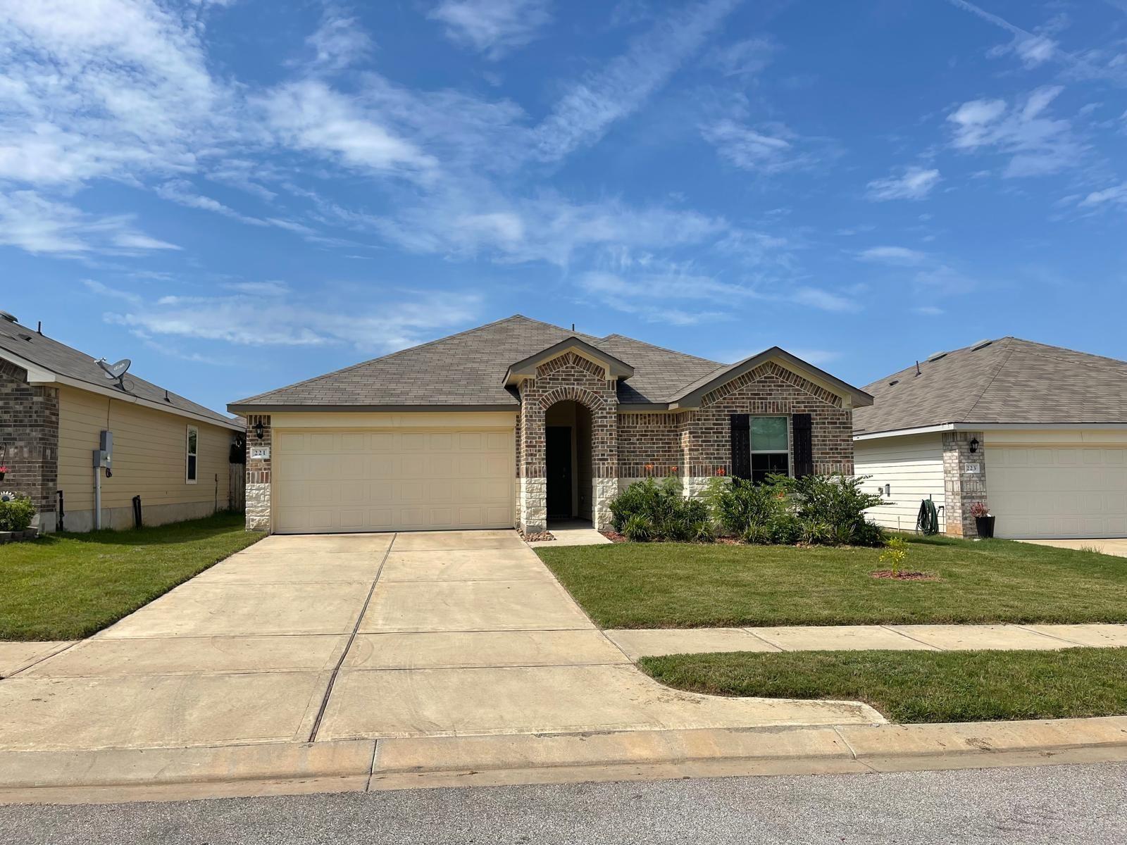 221 Pecos Drive — photo