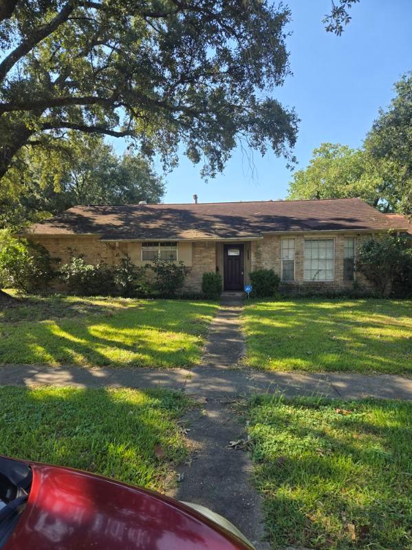 5811 Ludington Drive — photo