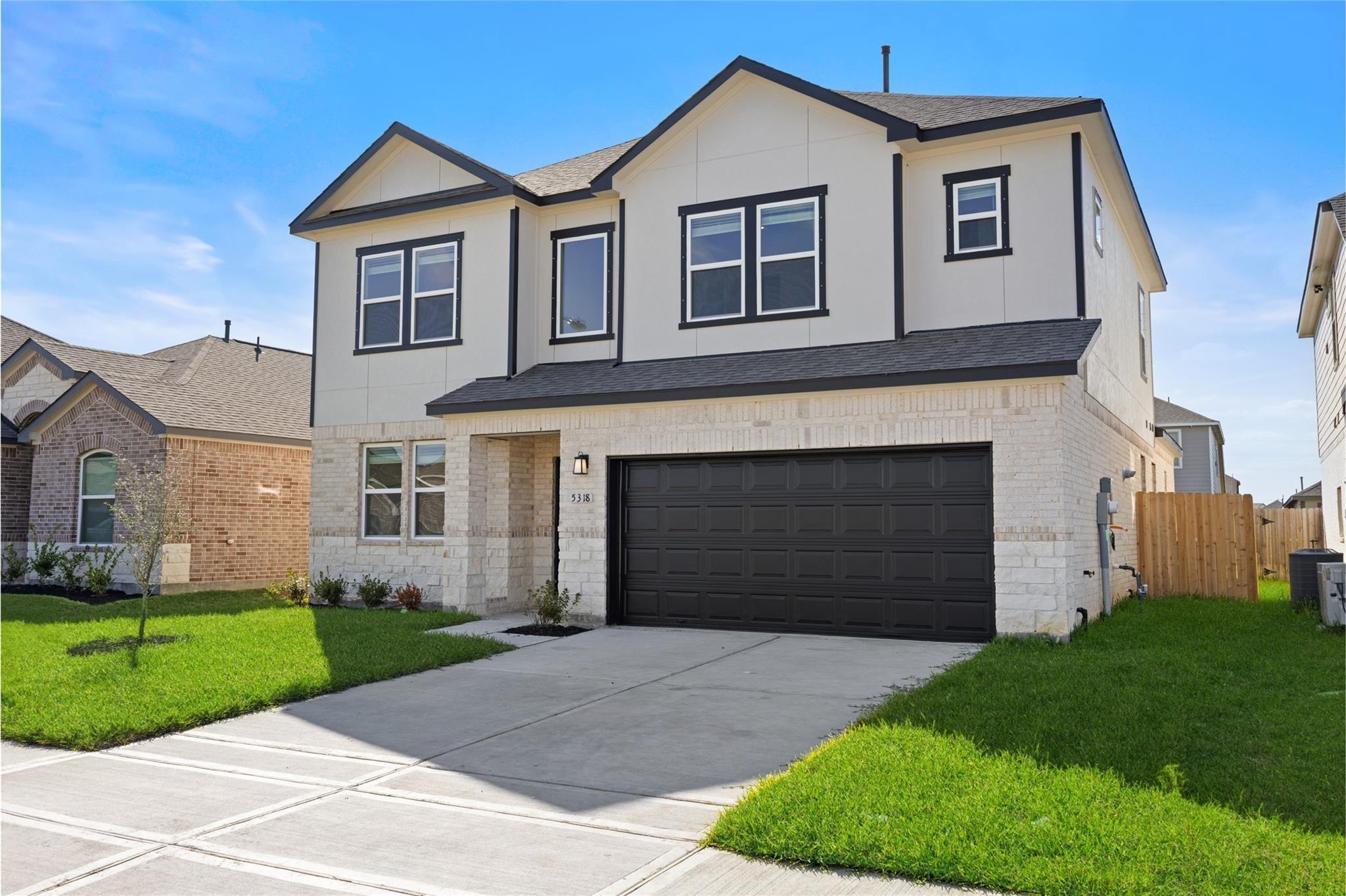 5318 Latigo Court — photo