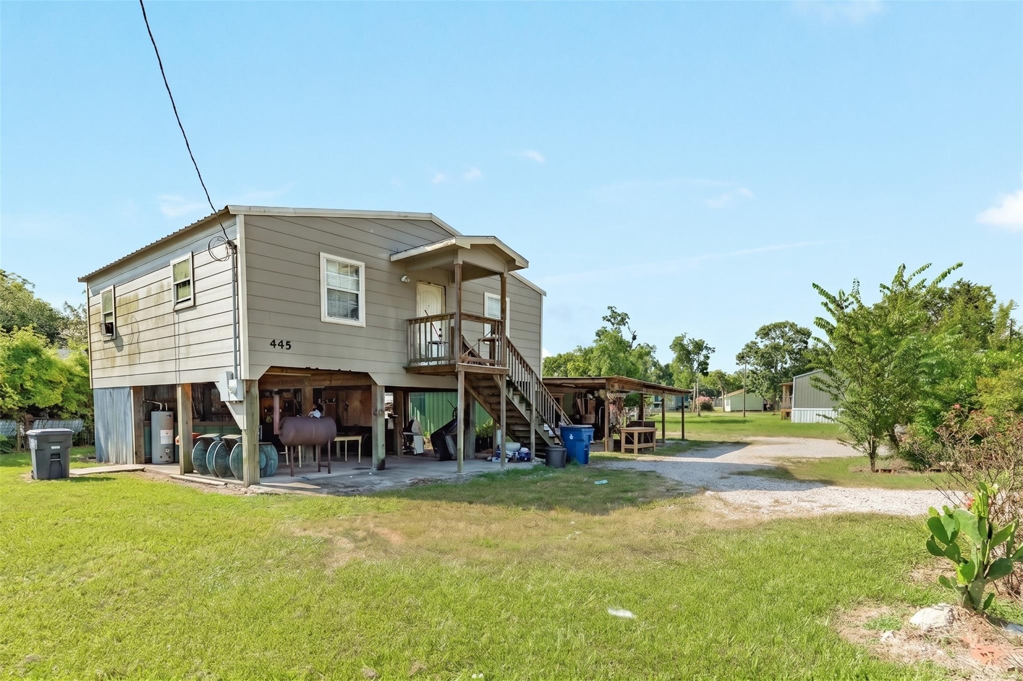 445 Creekside Drive — photo
