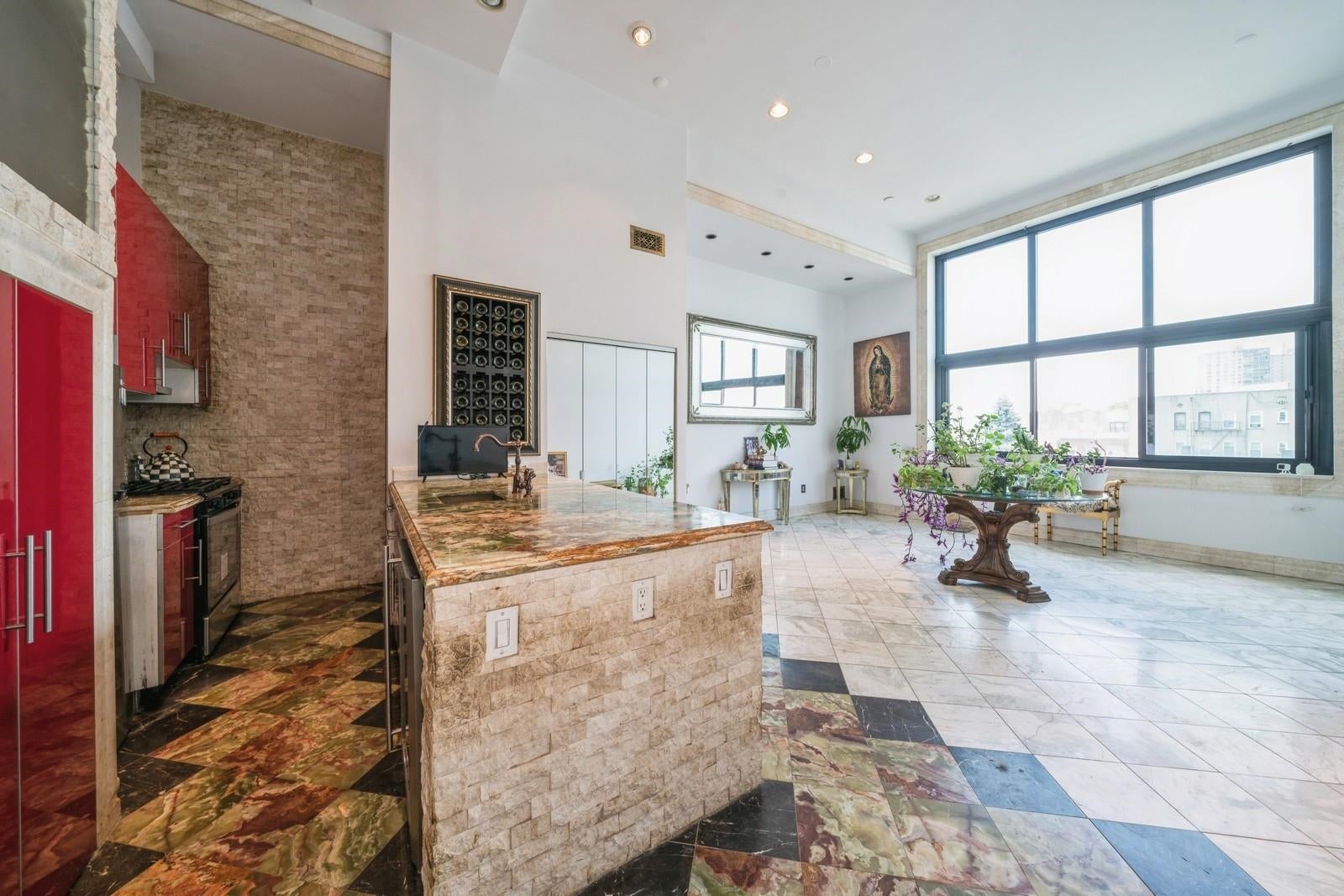 518-536 Gregory Ave a315 — photo