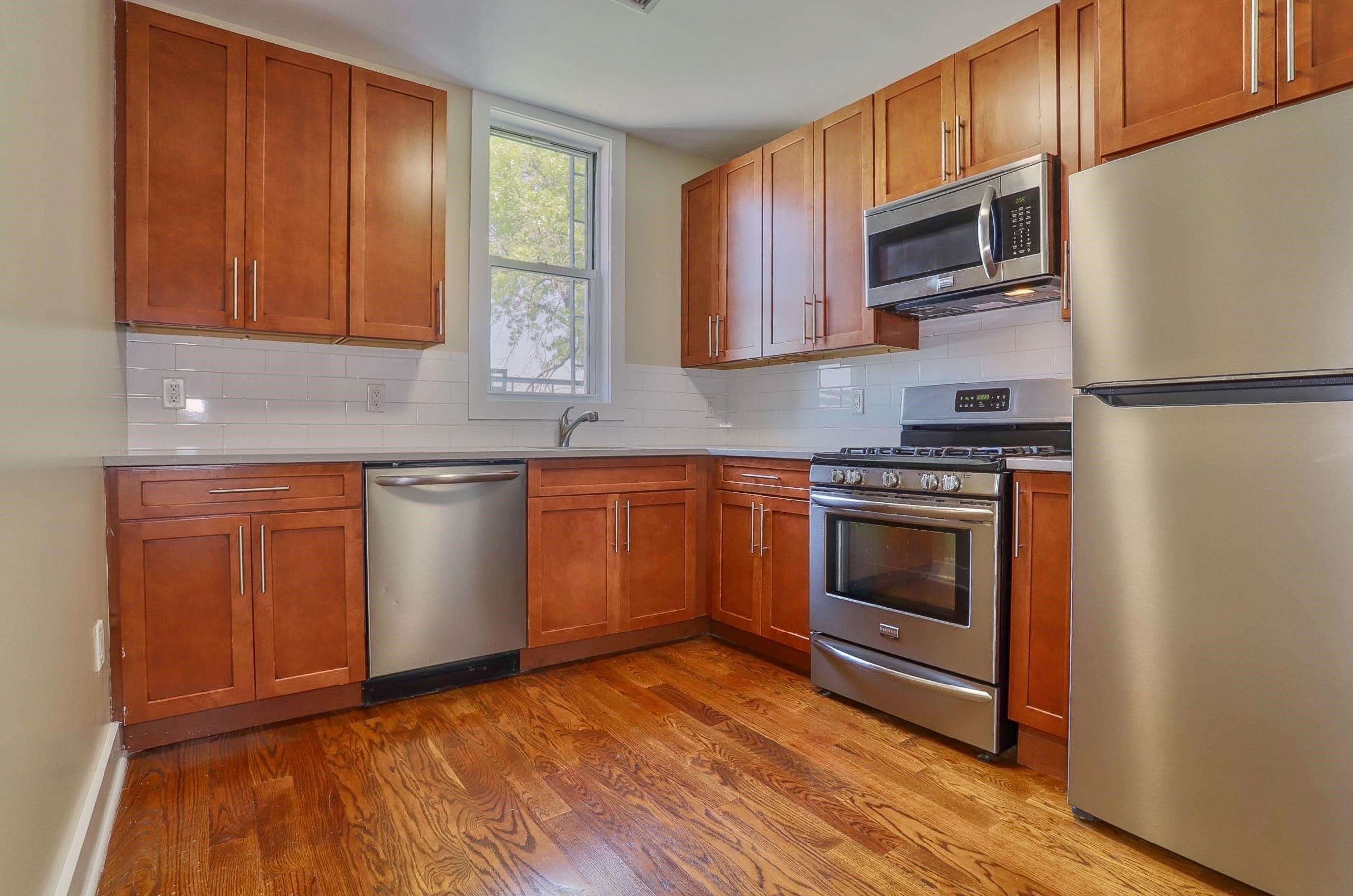 824 Washington St 4 — photo