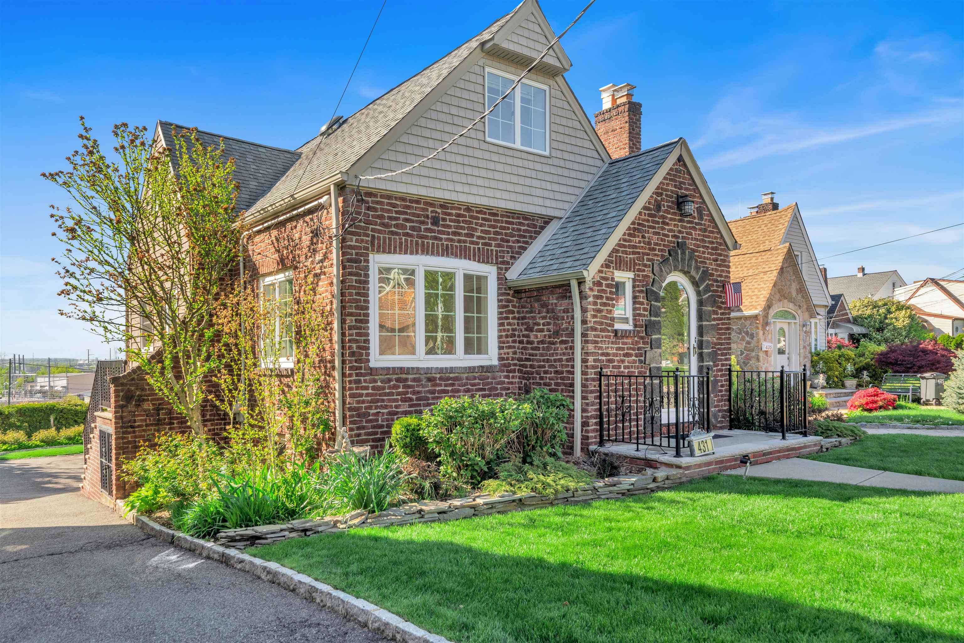431 Van Renssalaer, Ridgefield, NJ 07657 — photo 2