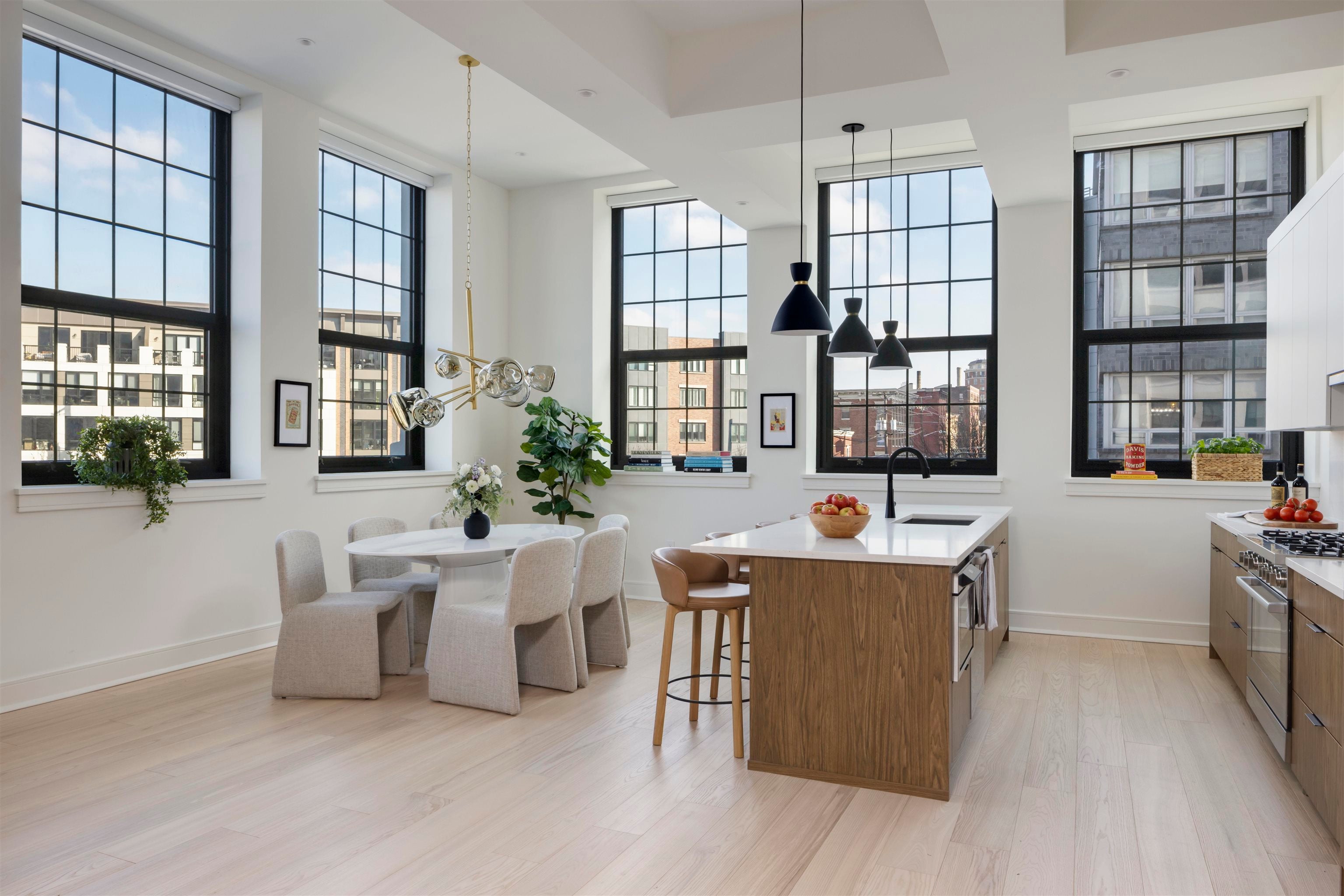 38 Jackson St 205 — photo