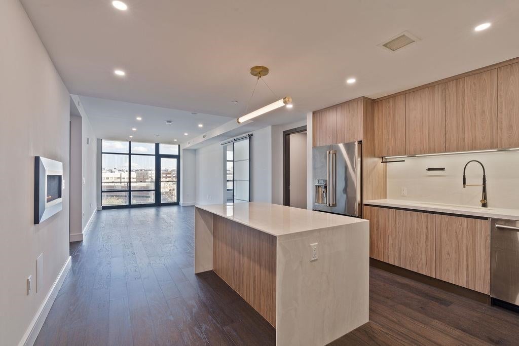 8701 Churchill Rd 502 — photo