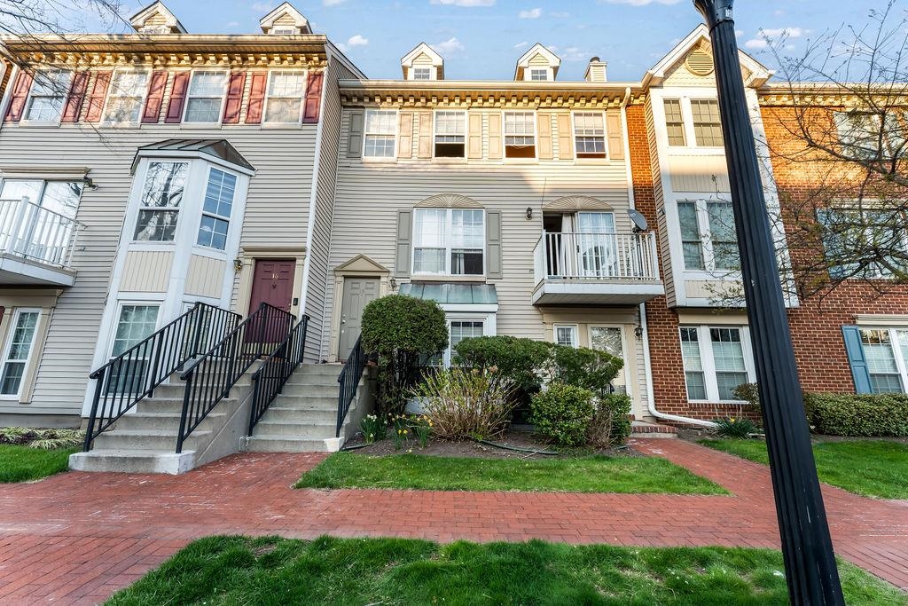 15 Cedar Street — photo