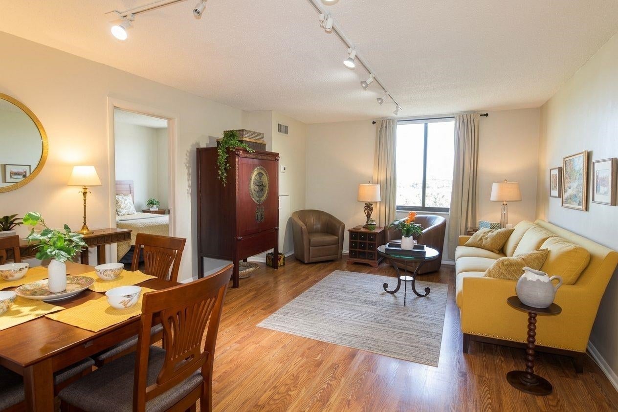 1033 Harmon Cove Tower — photo
