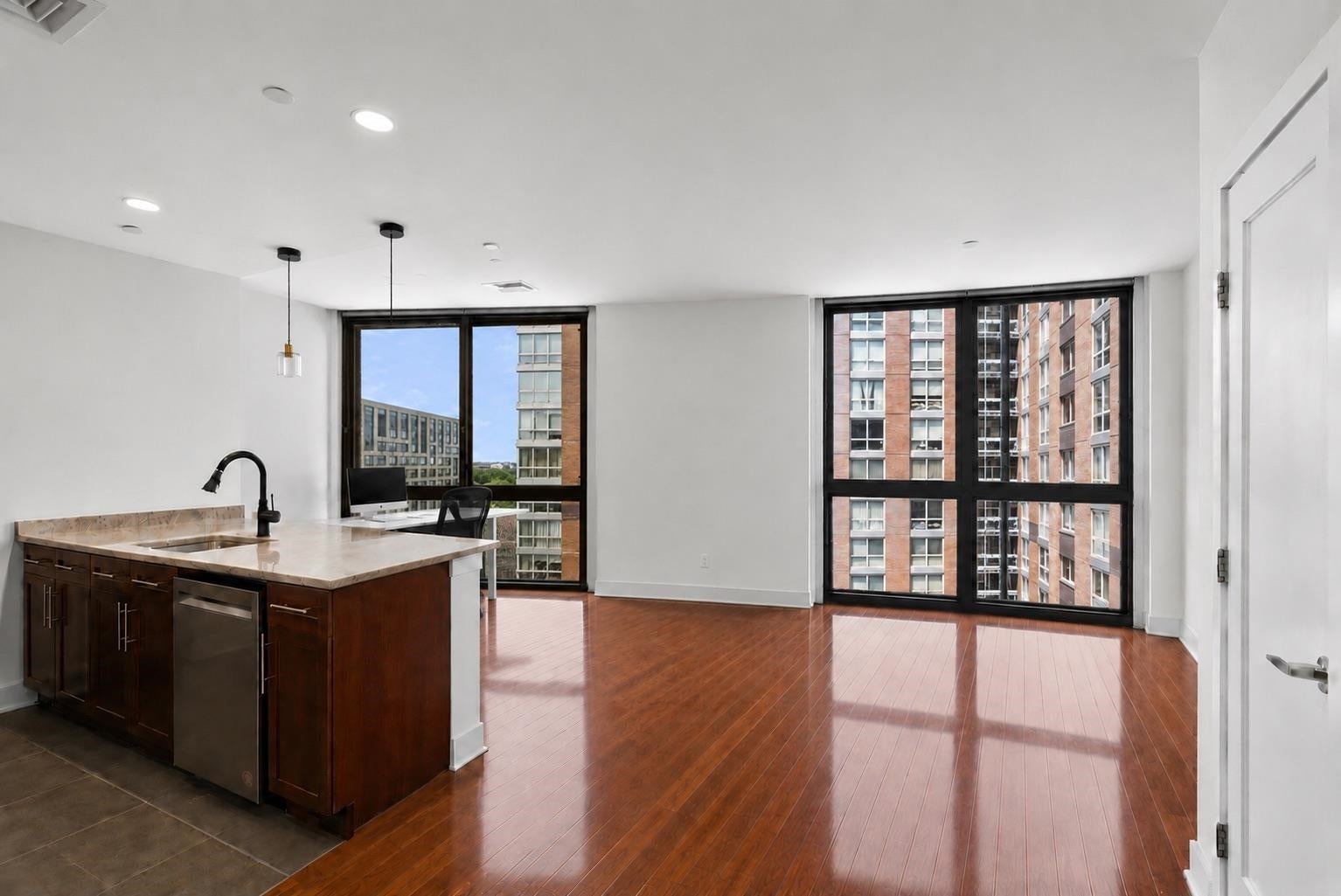 201 Luis M Marin Blvd 813 — photo