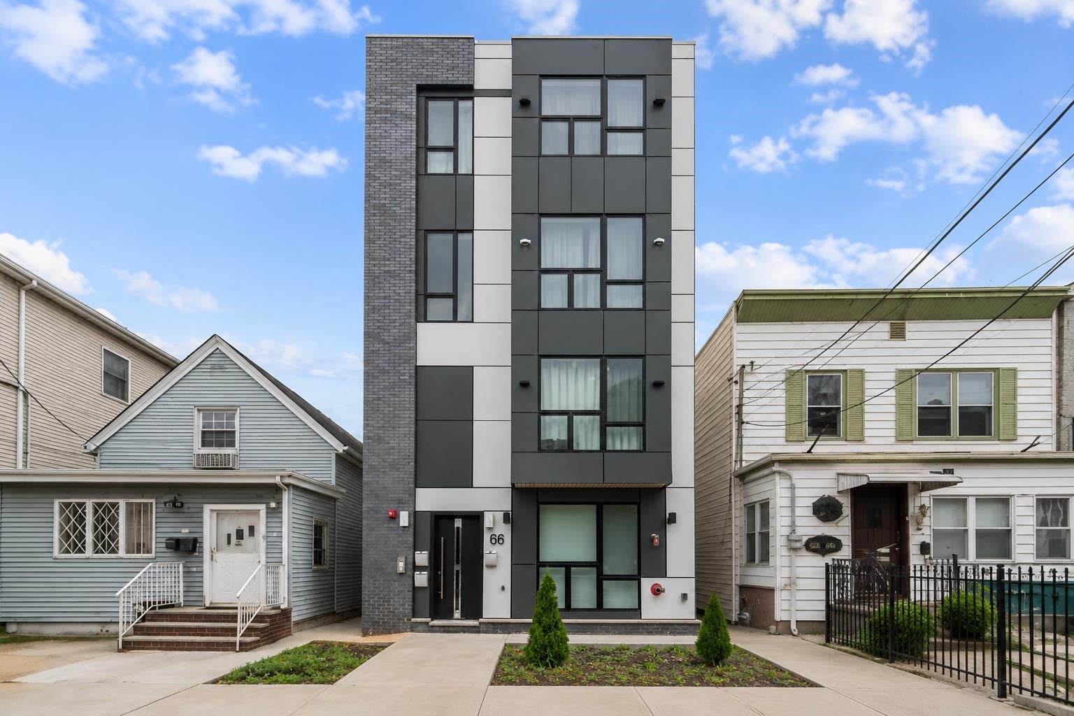 66 Corbin Ave 3 — photo