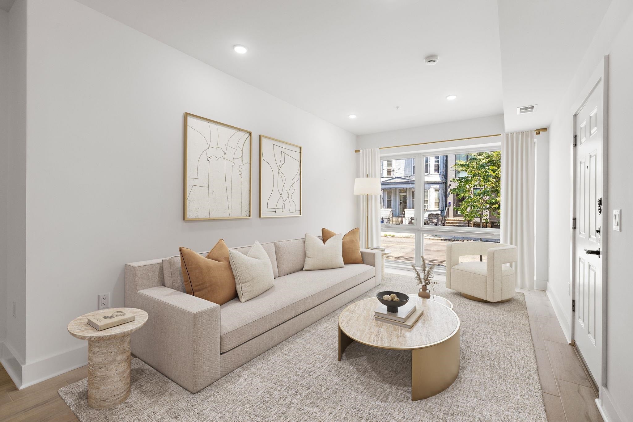 1001 Summit Ave 1 — photo