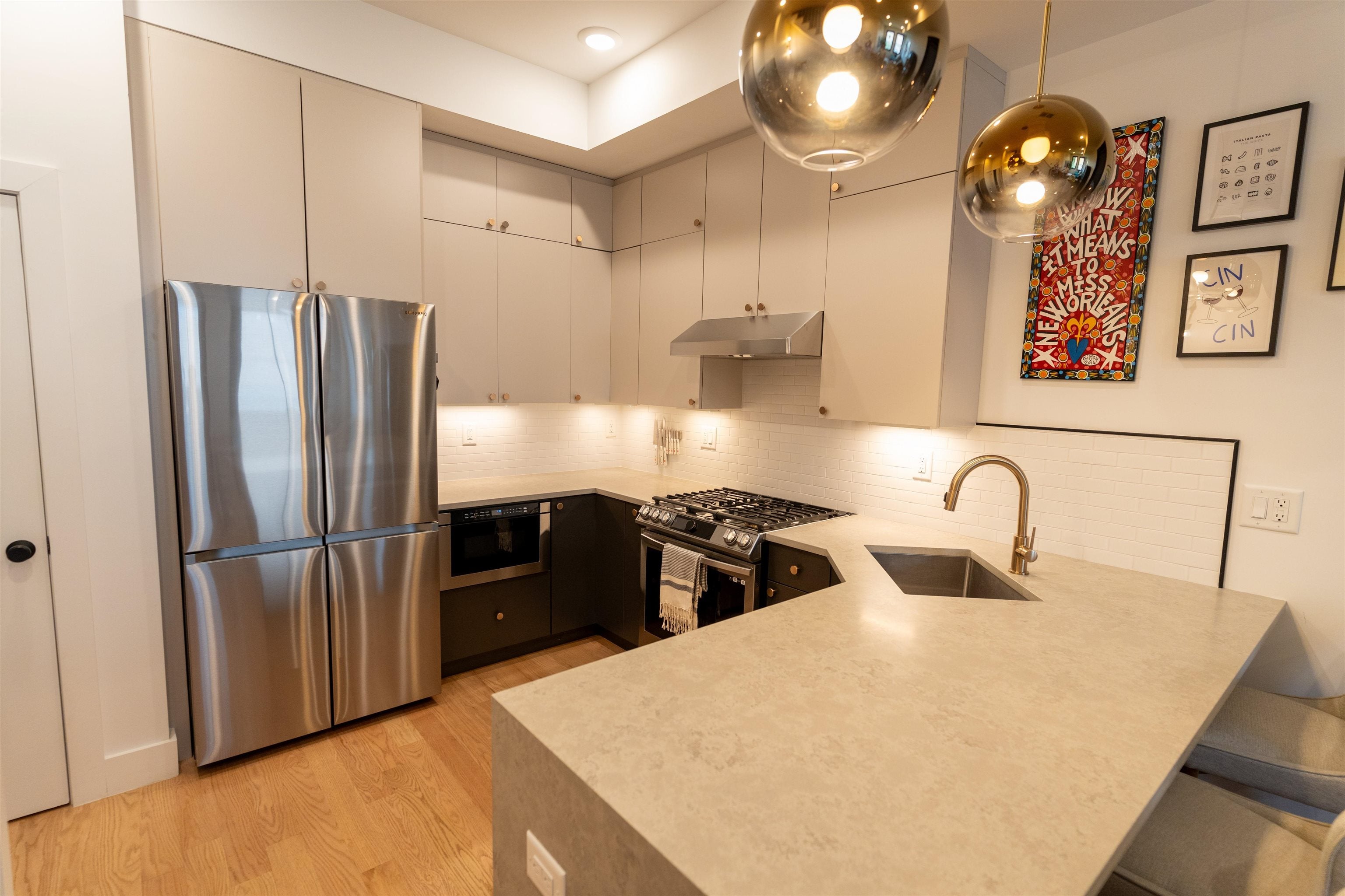 20 Westervelt Pl 2F — photo