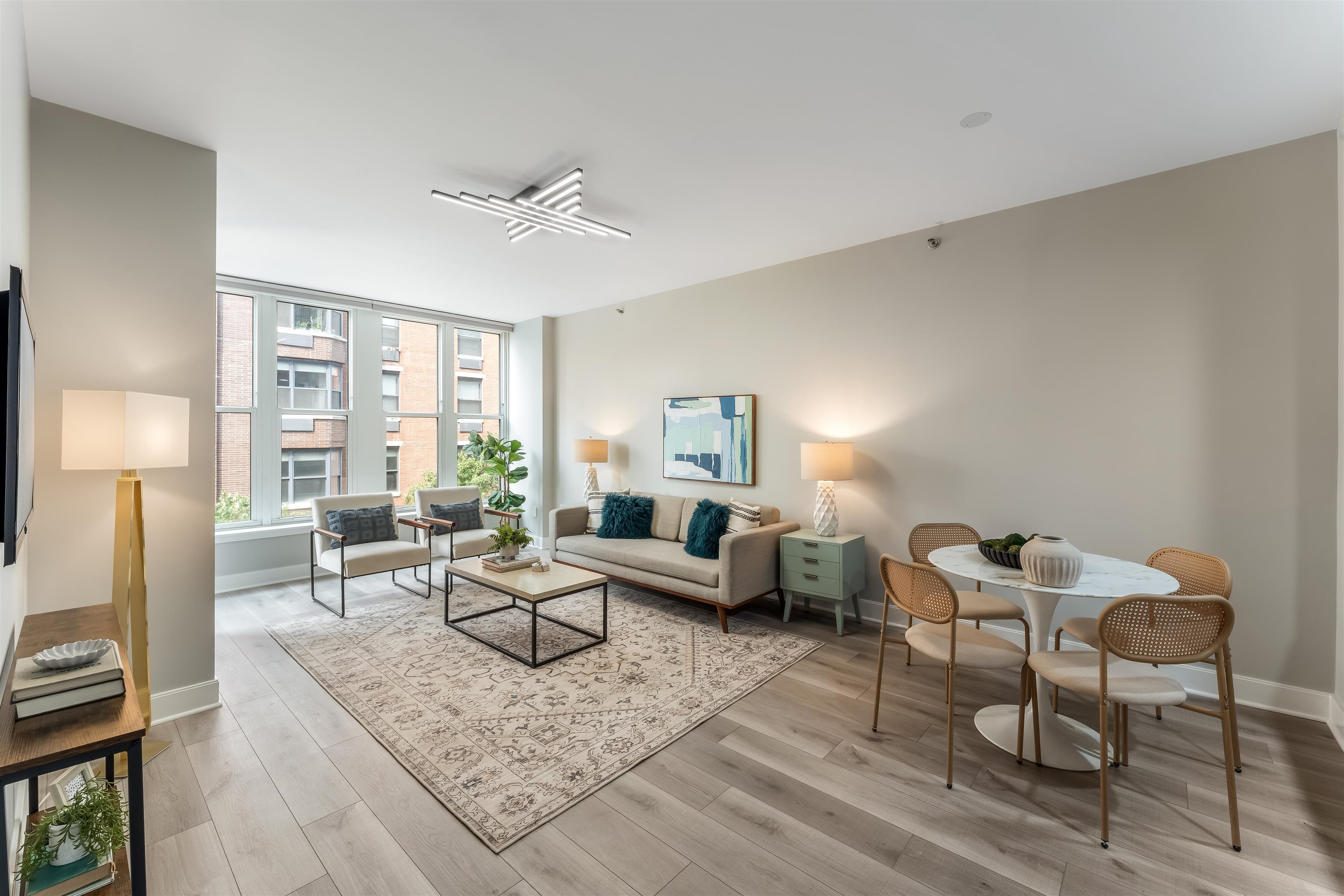 1125 Maxwell Lane 440 — photo