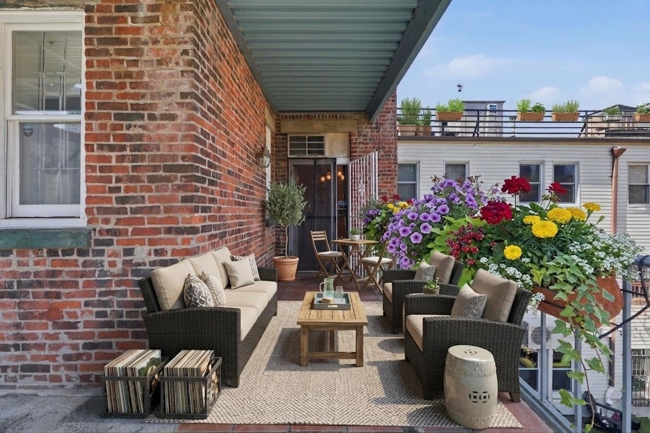 278 Monmouth St 2L — photo